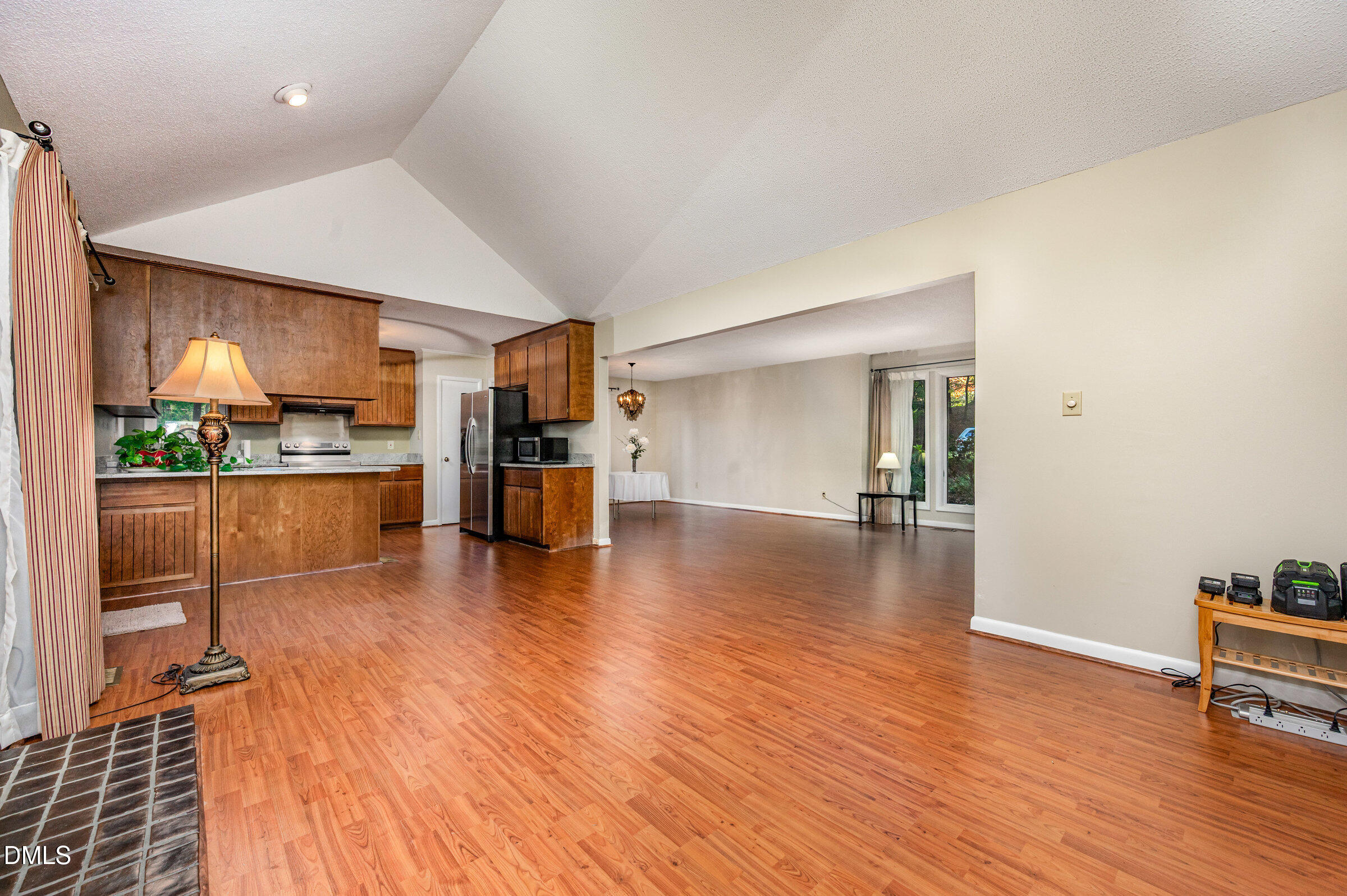 property viewer photo 13