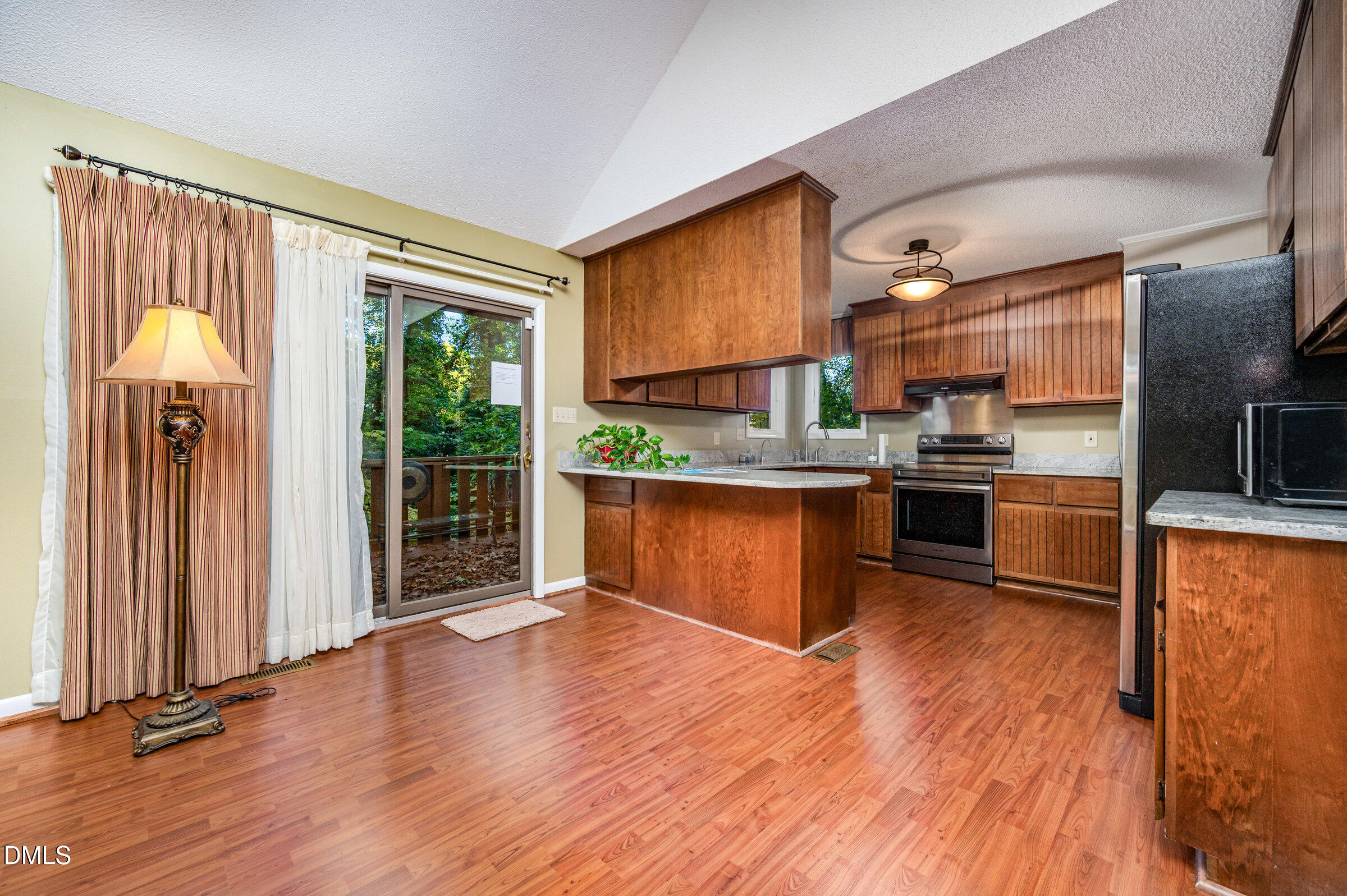property viewer photo 14