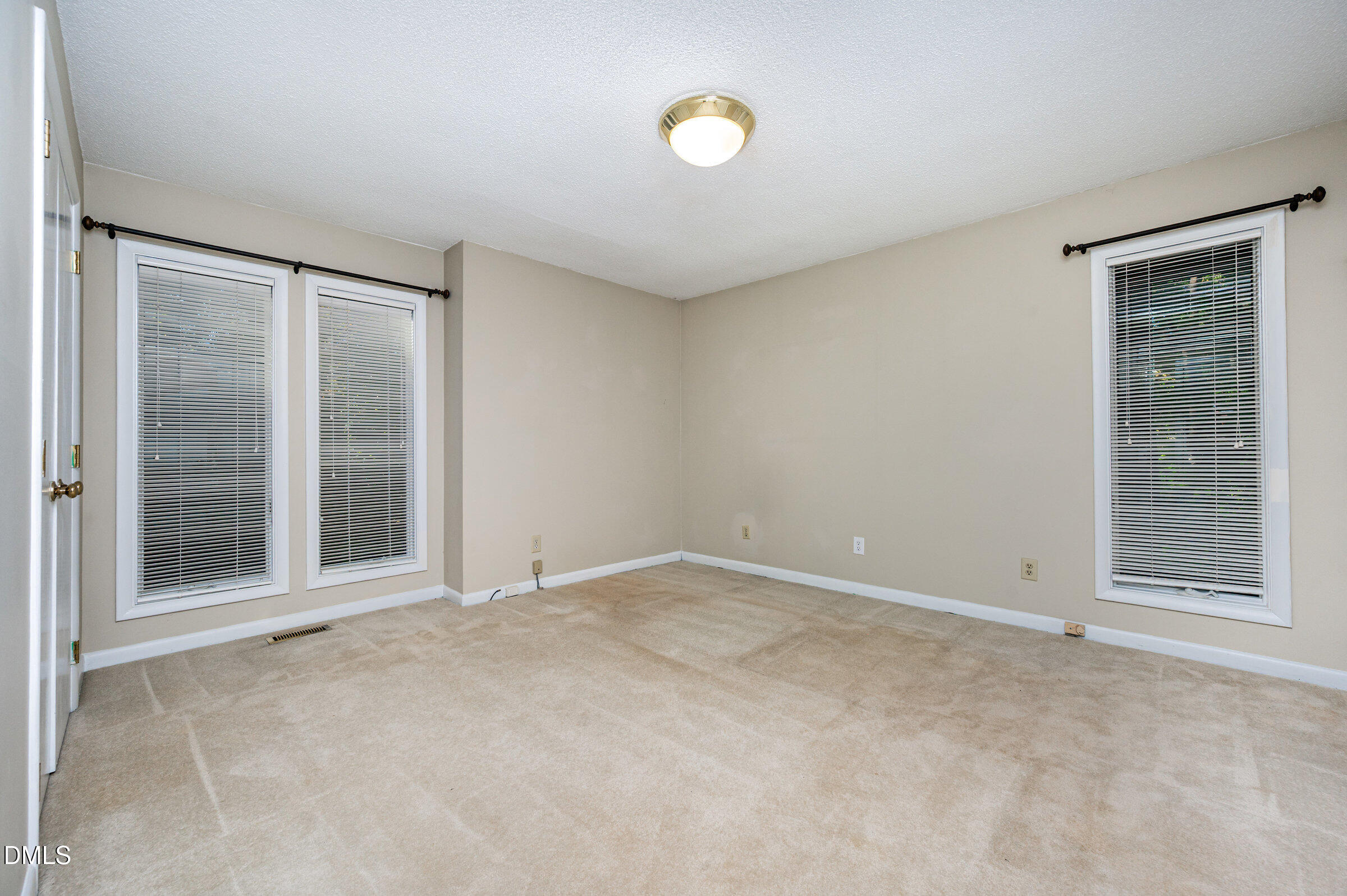 property viewer photo 21