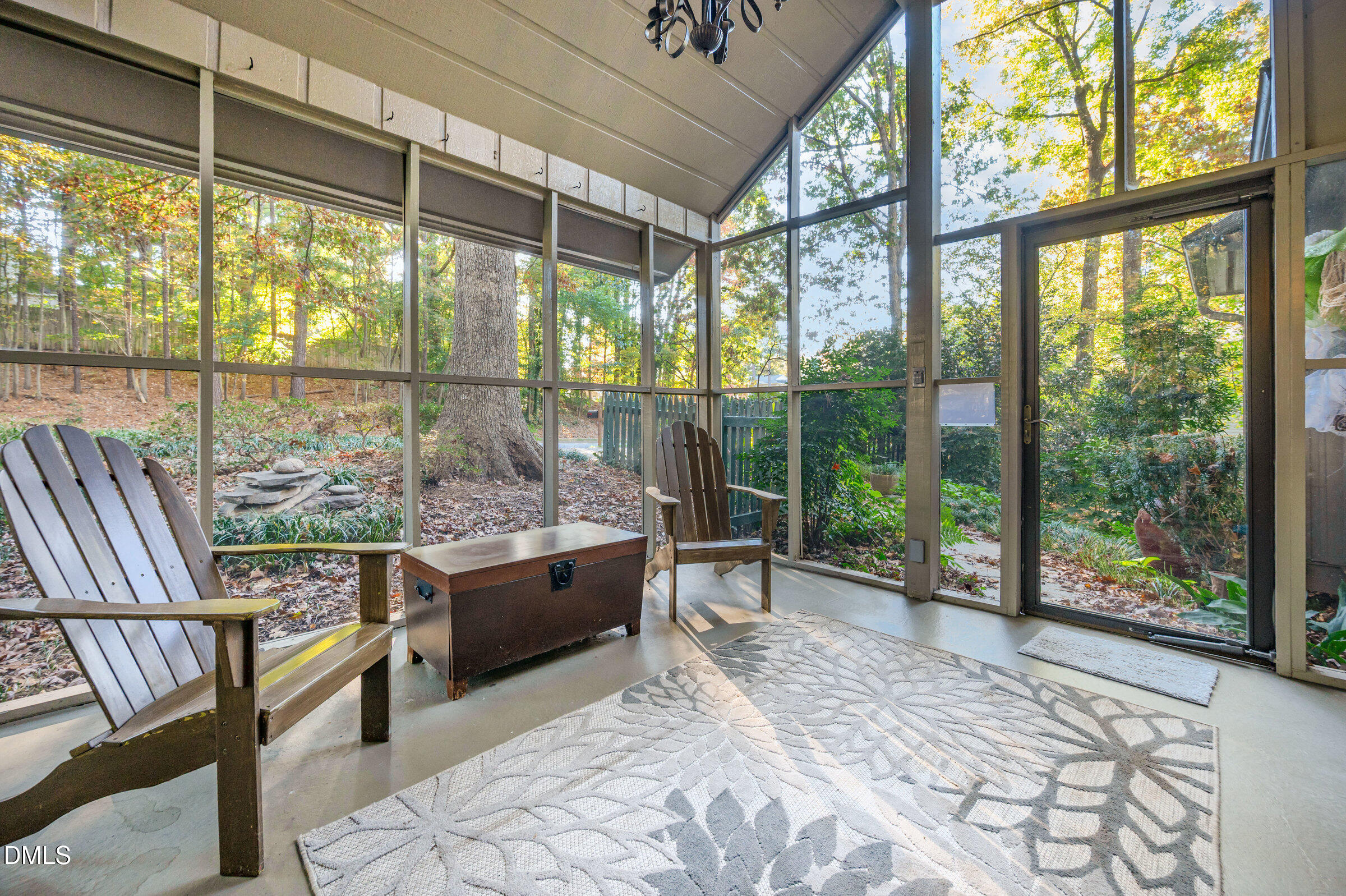 property viewer photo 25