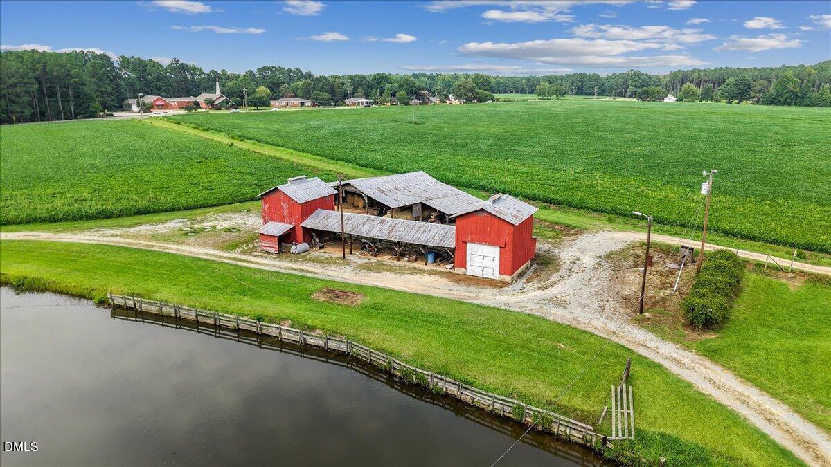 main property photo 11