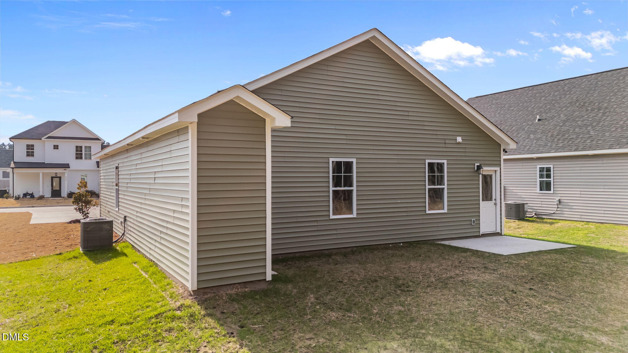 main property photo 30