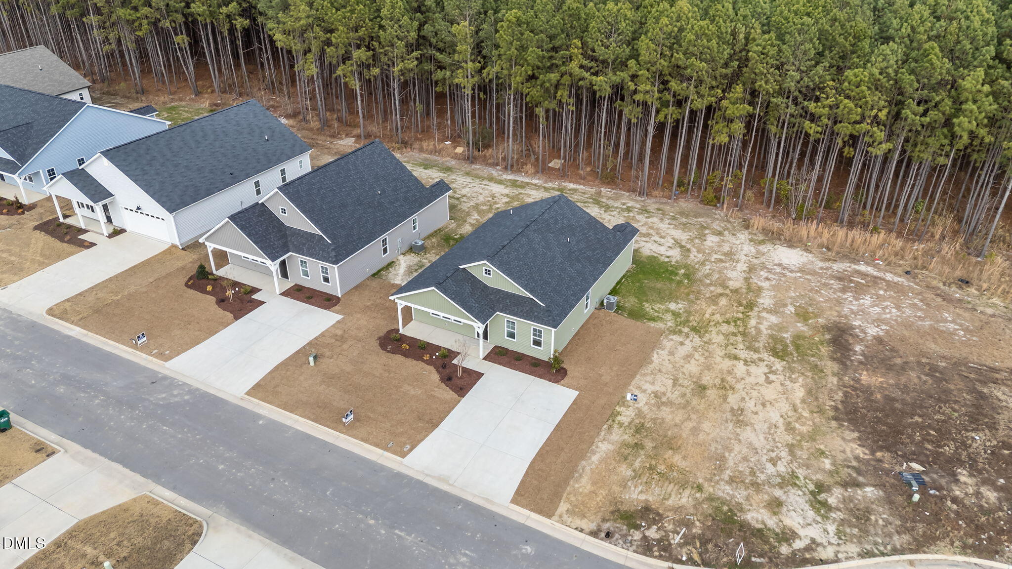 main property photo 33