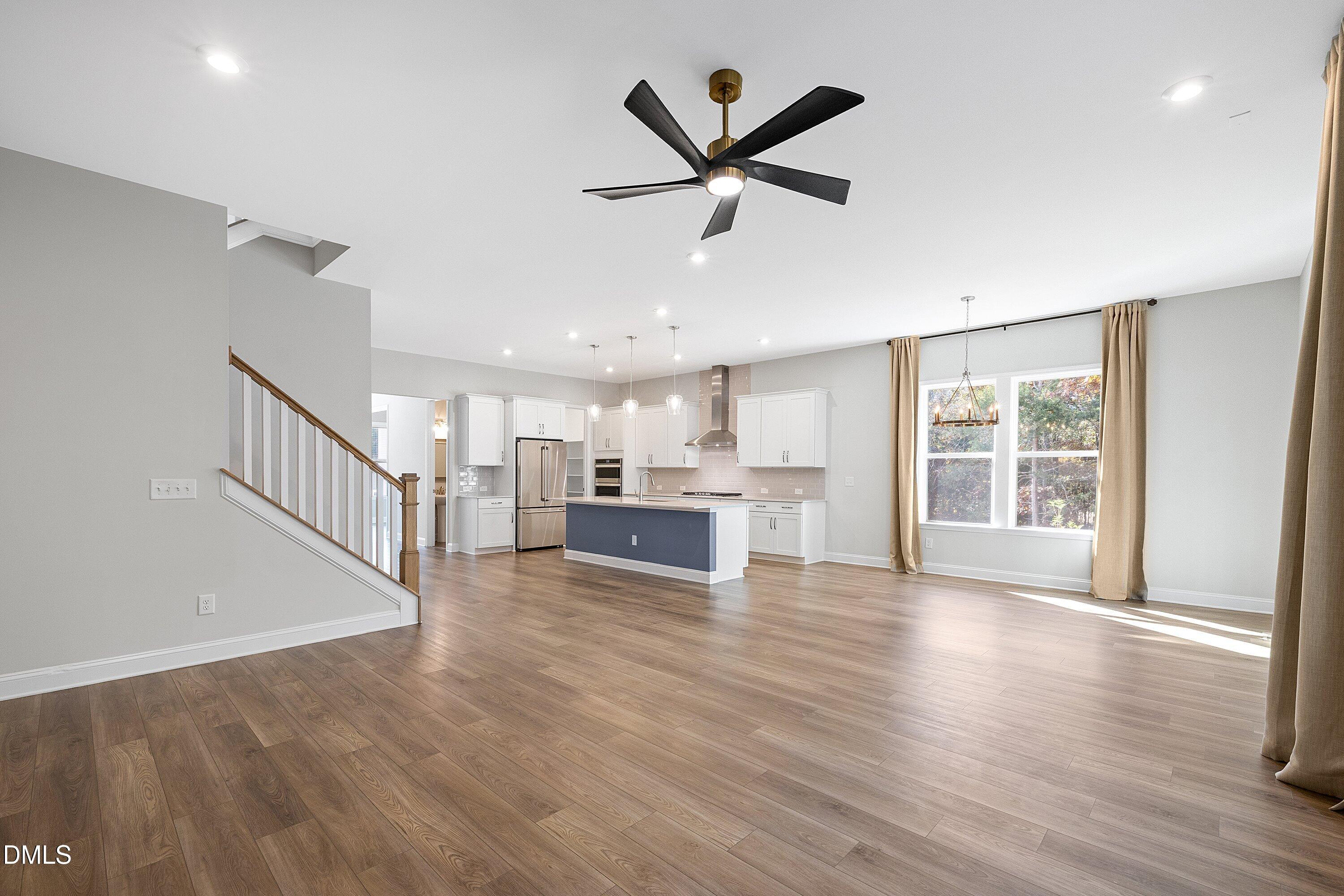 property viewer photo 18