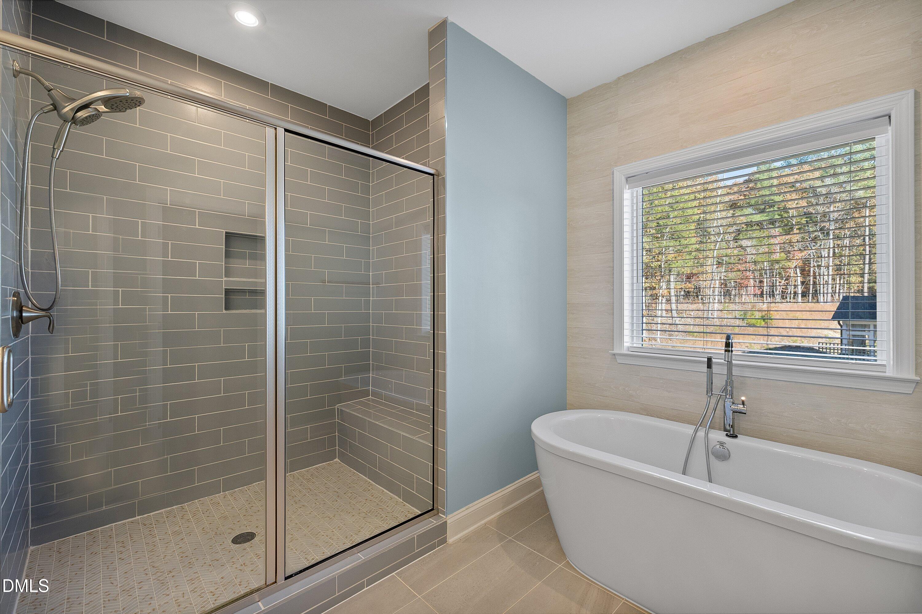 property viewer photo 35