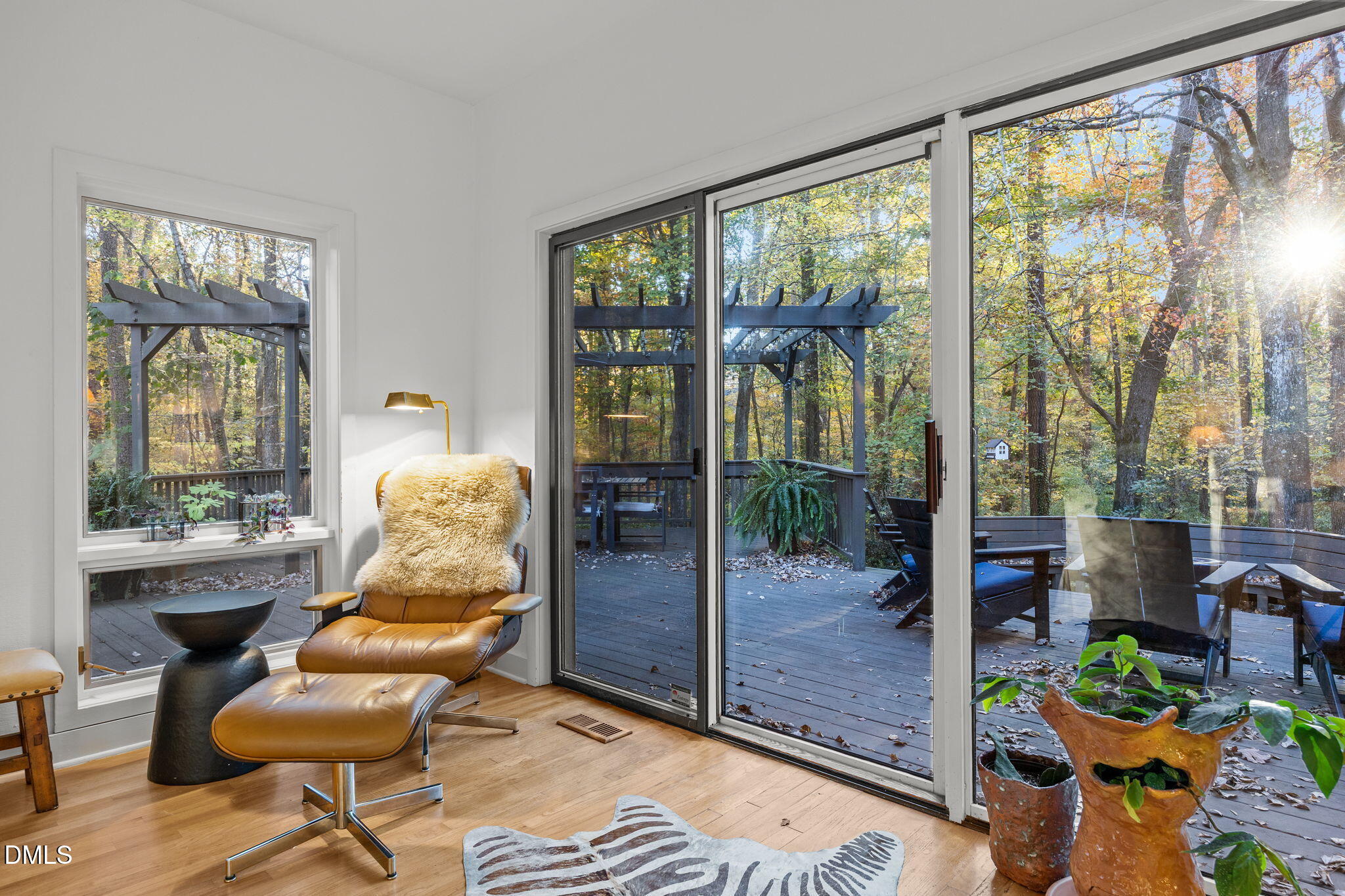property viewer photo 10
