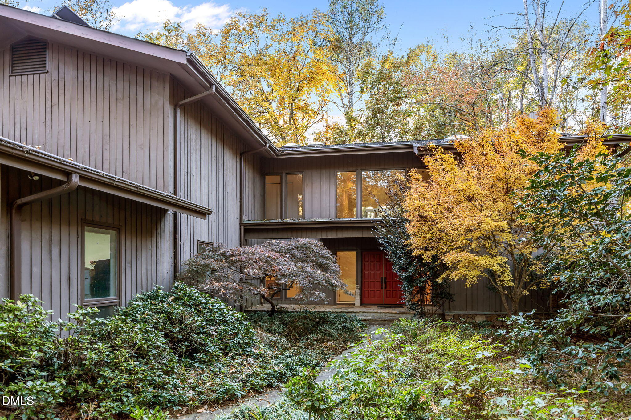 property viewer photo 2
