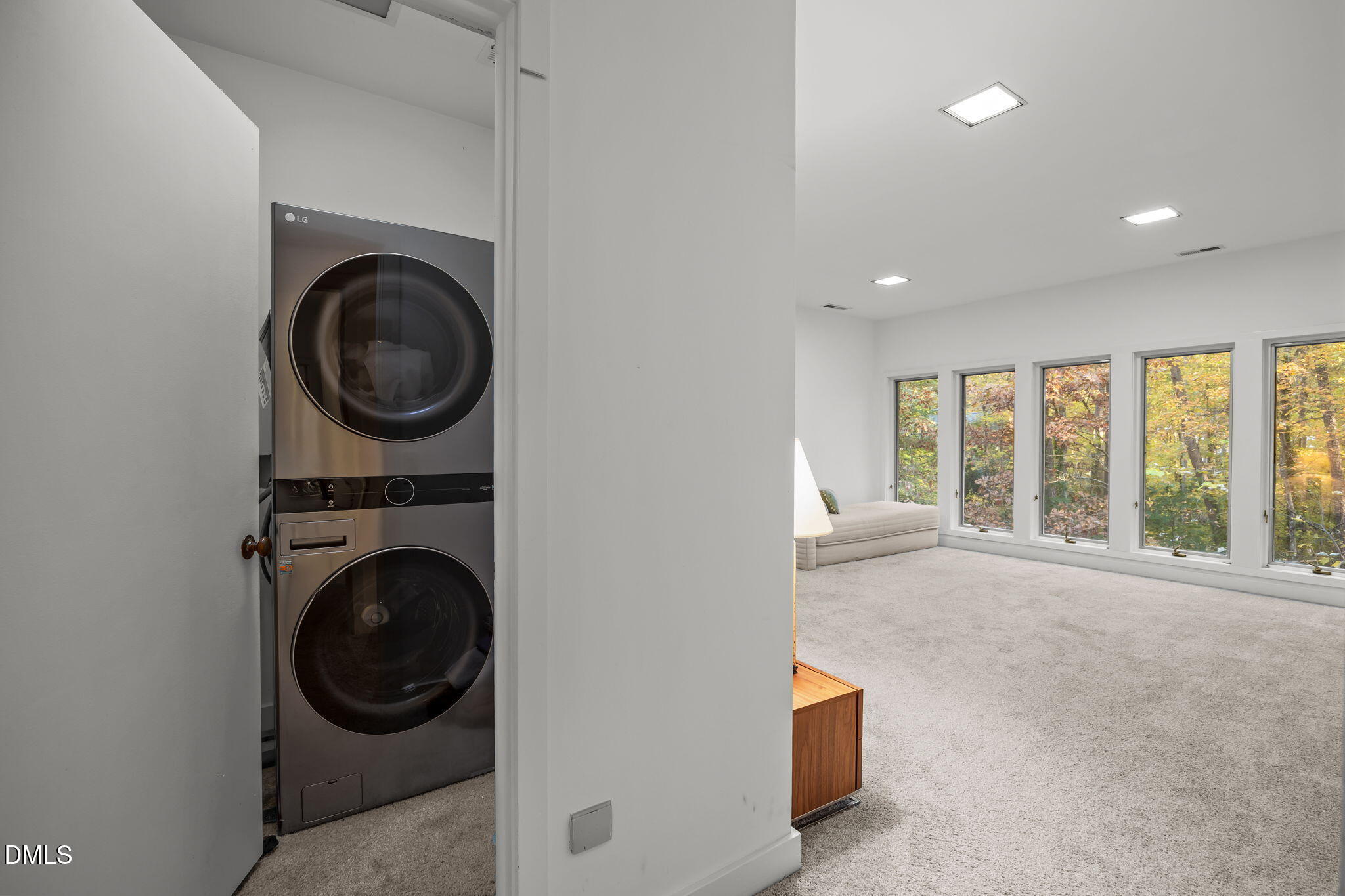 property viewer photo 33