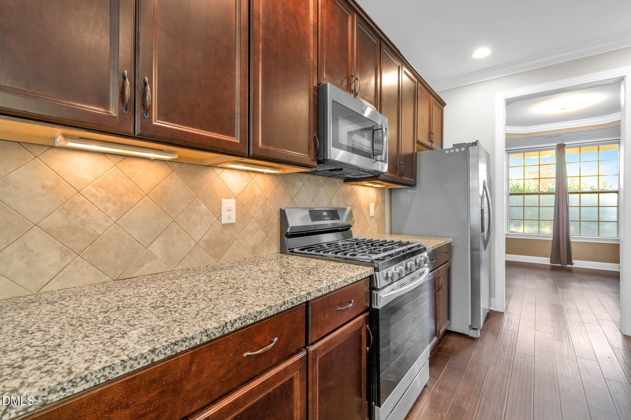 property viewer photo 8