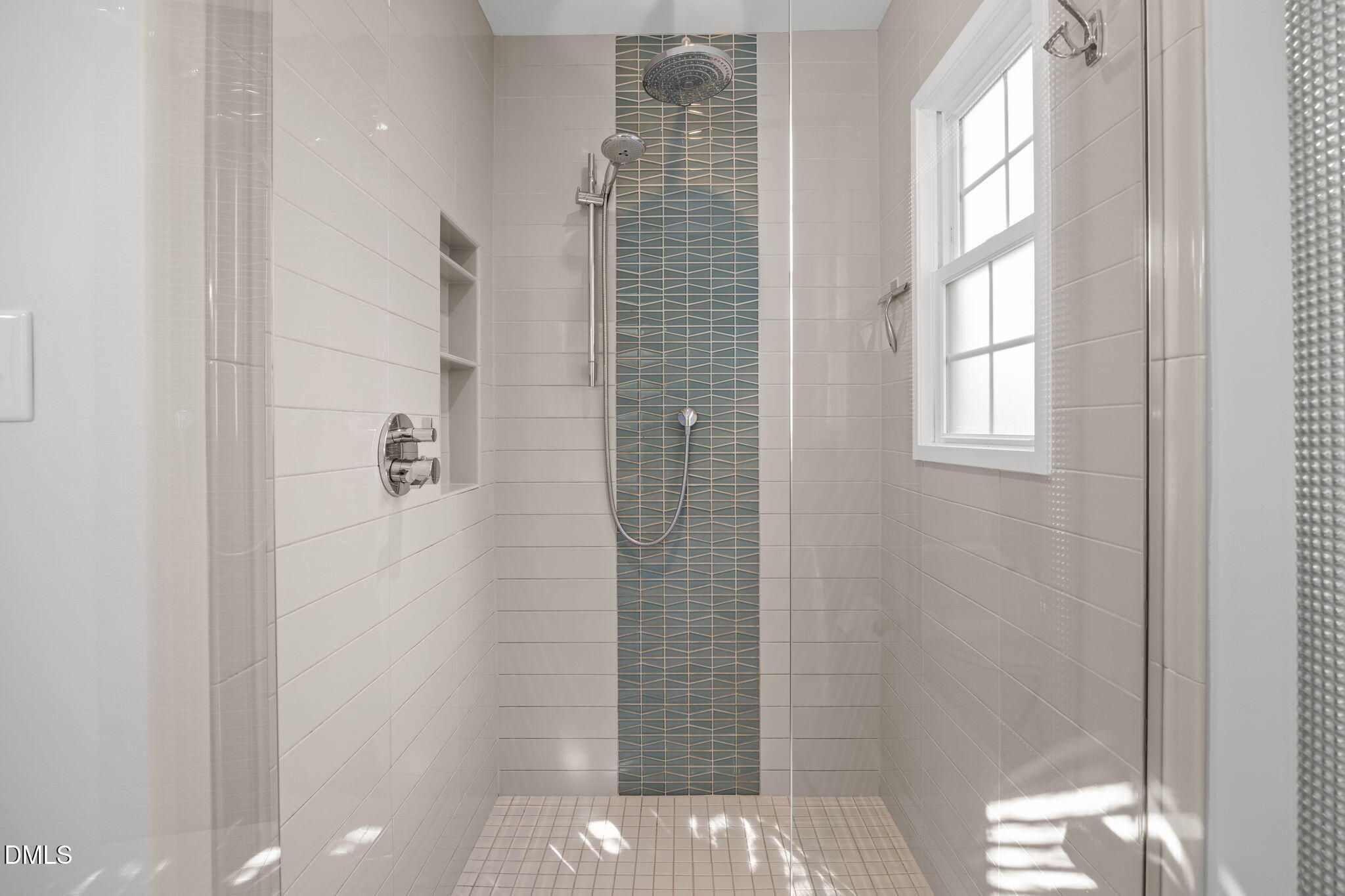 property viewer photo 23