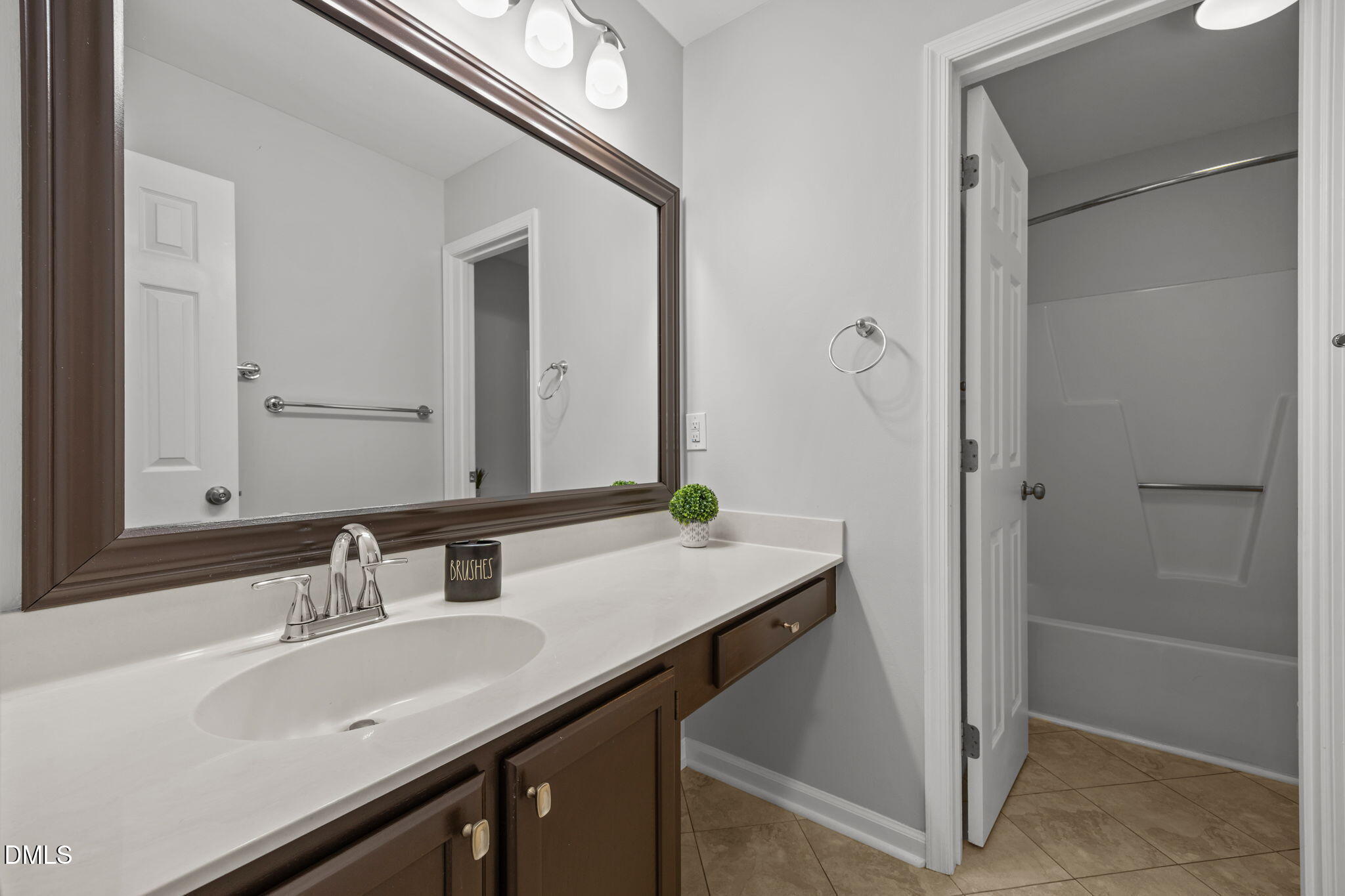 property viewer photo 28