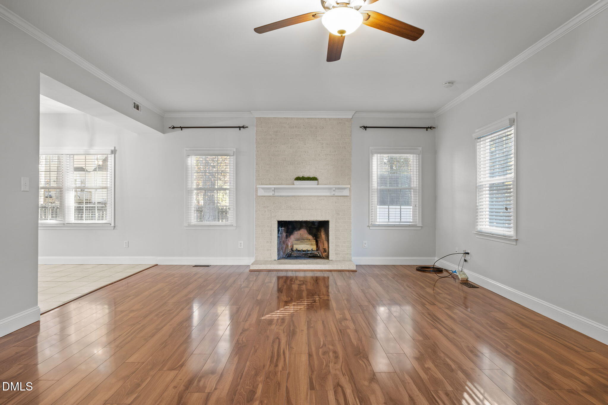 property viewer photo 6