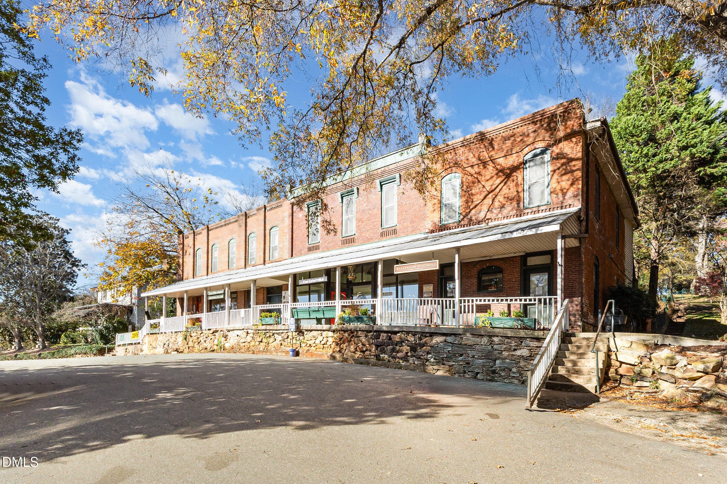 main property photo 42