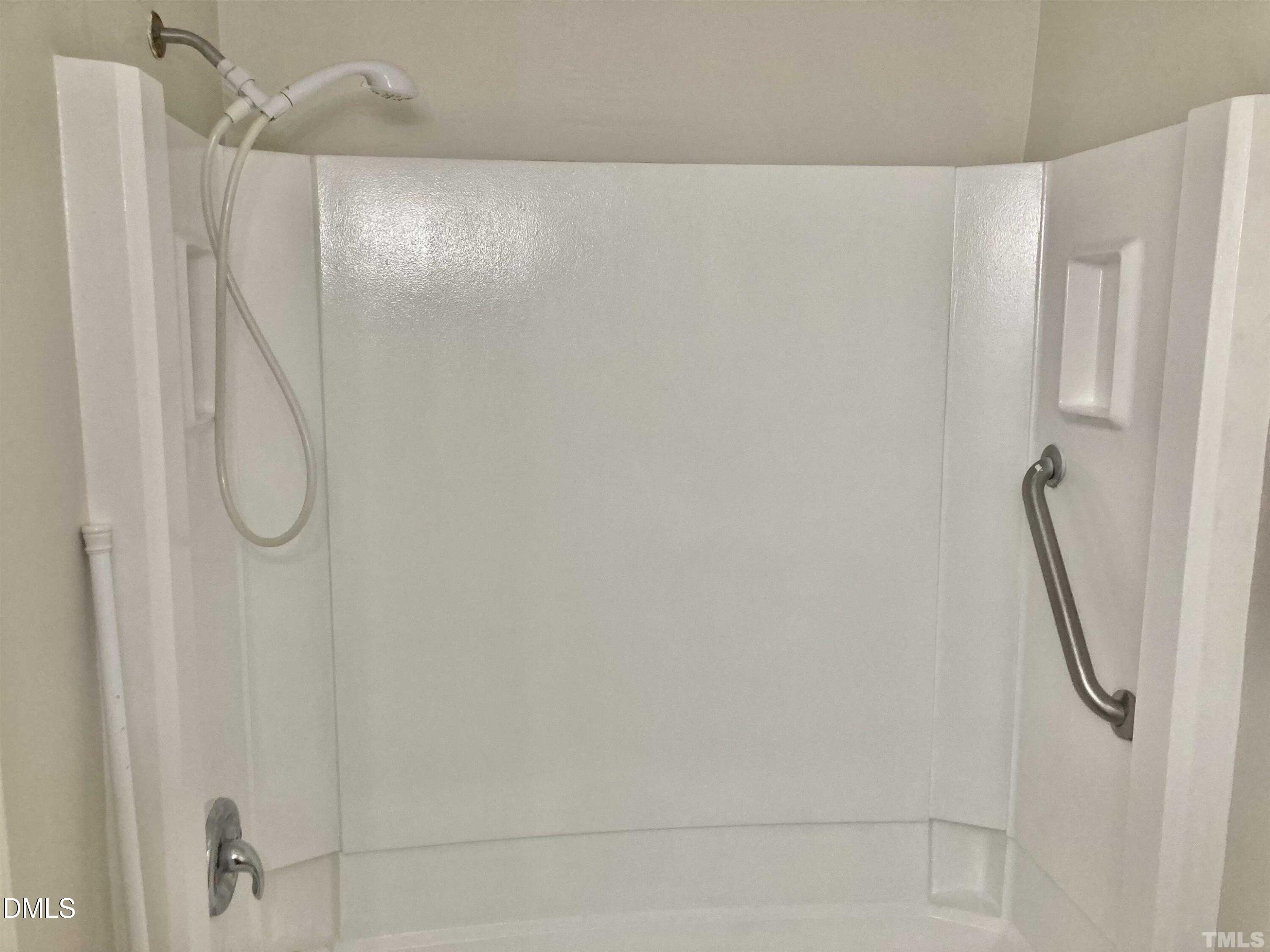 property viewer photo 5