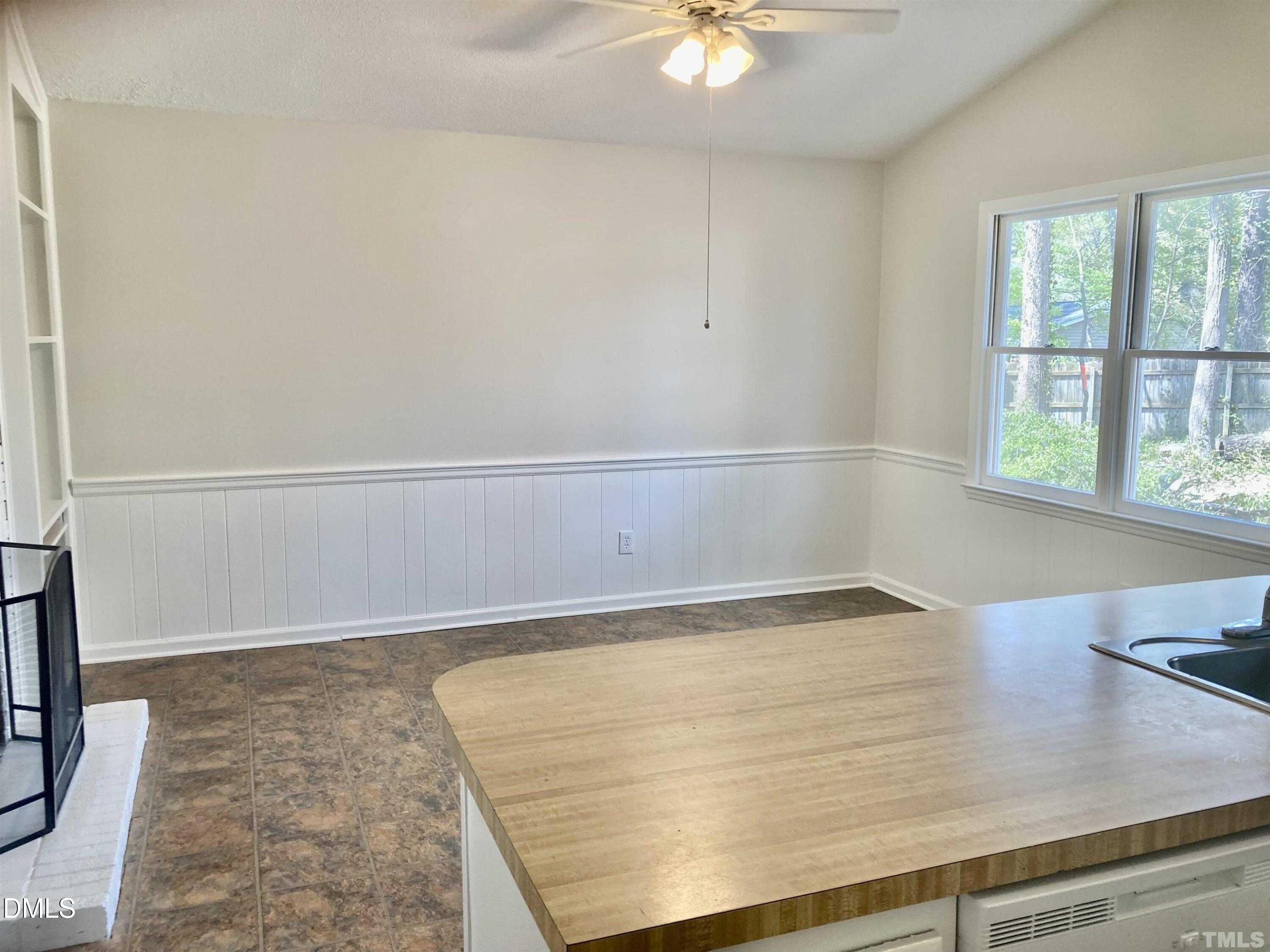 property viewer photo 8