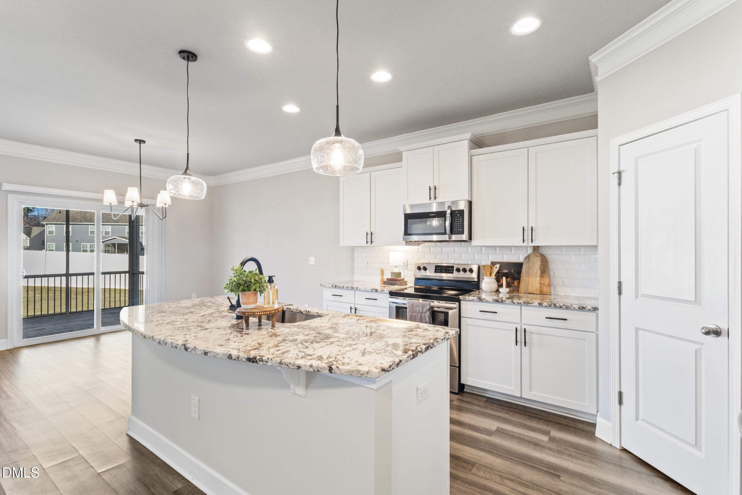 property viewer photo 13