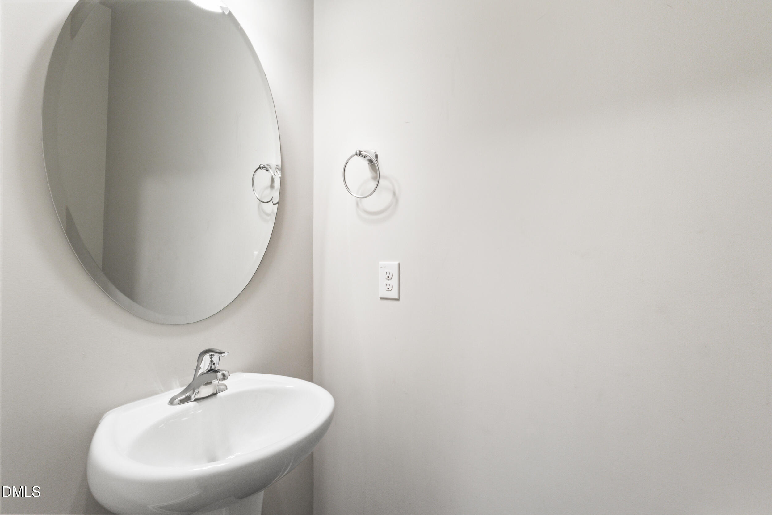 property viewer photo 23