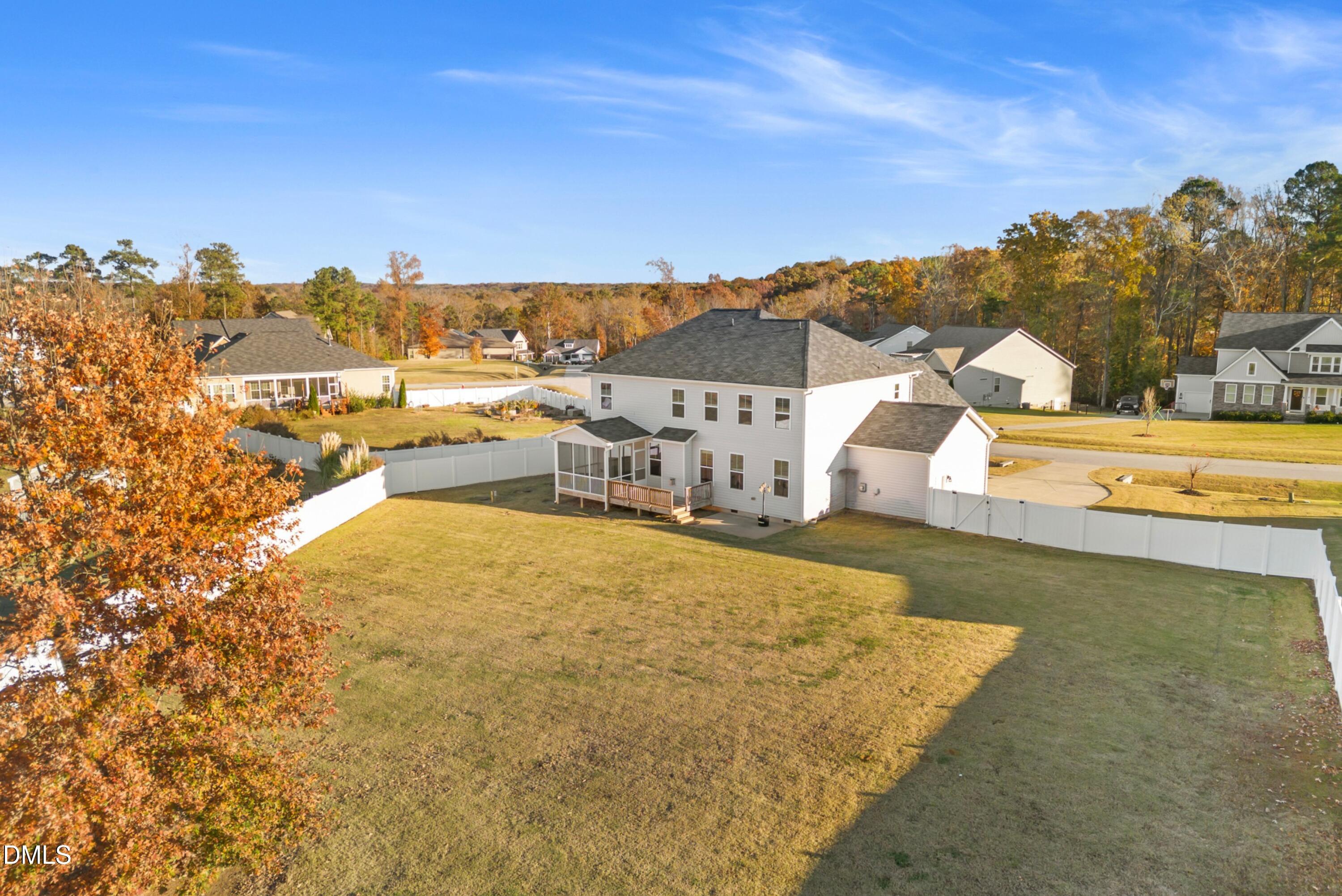 property viewer photo 3