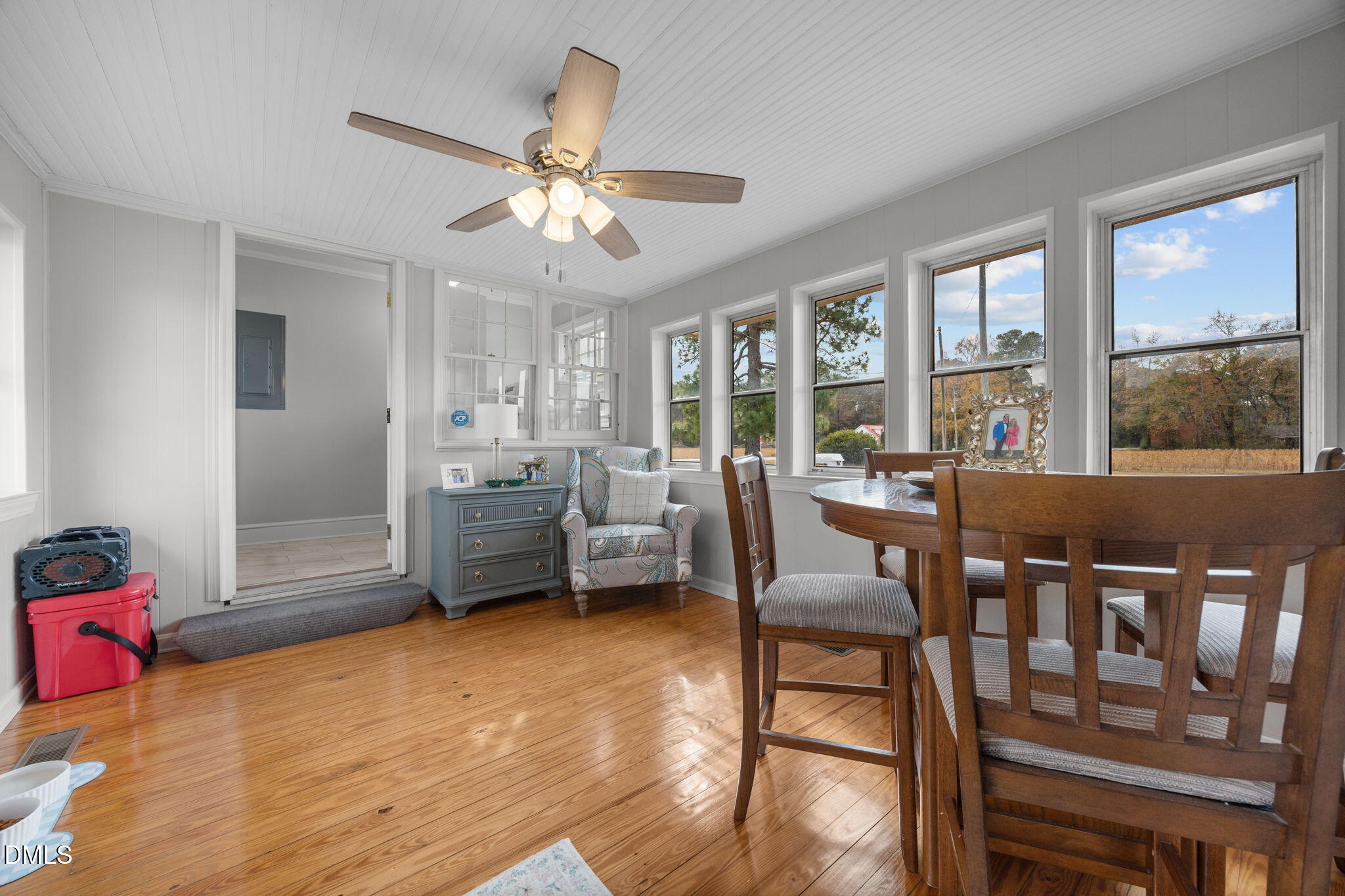 property viewer photo 15