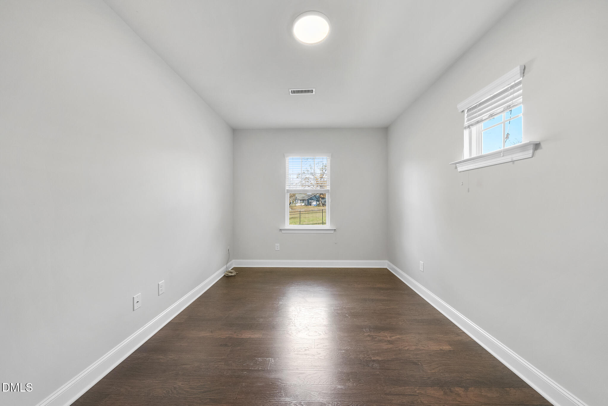 property viewer photo 12