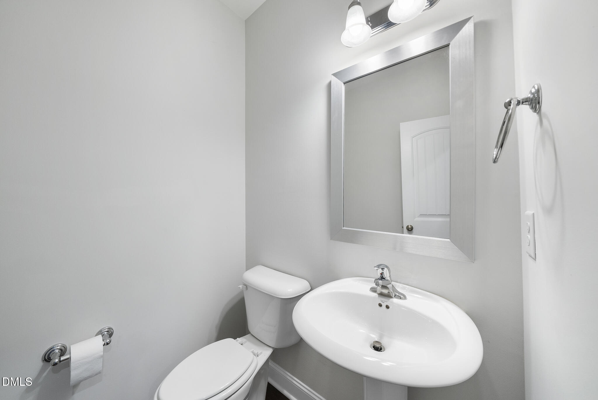 property viewer photo 16