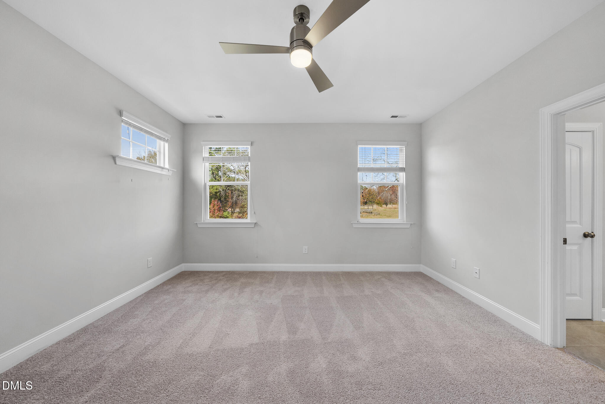 property viewer photo 17