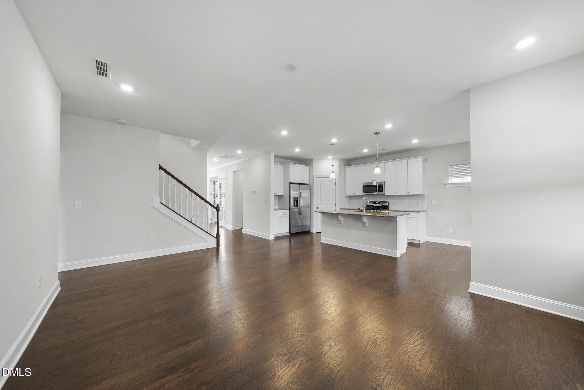 property viewer photo 6