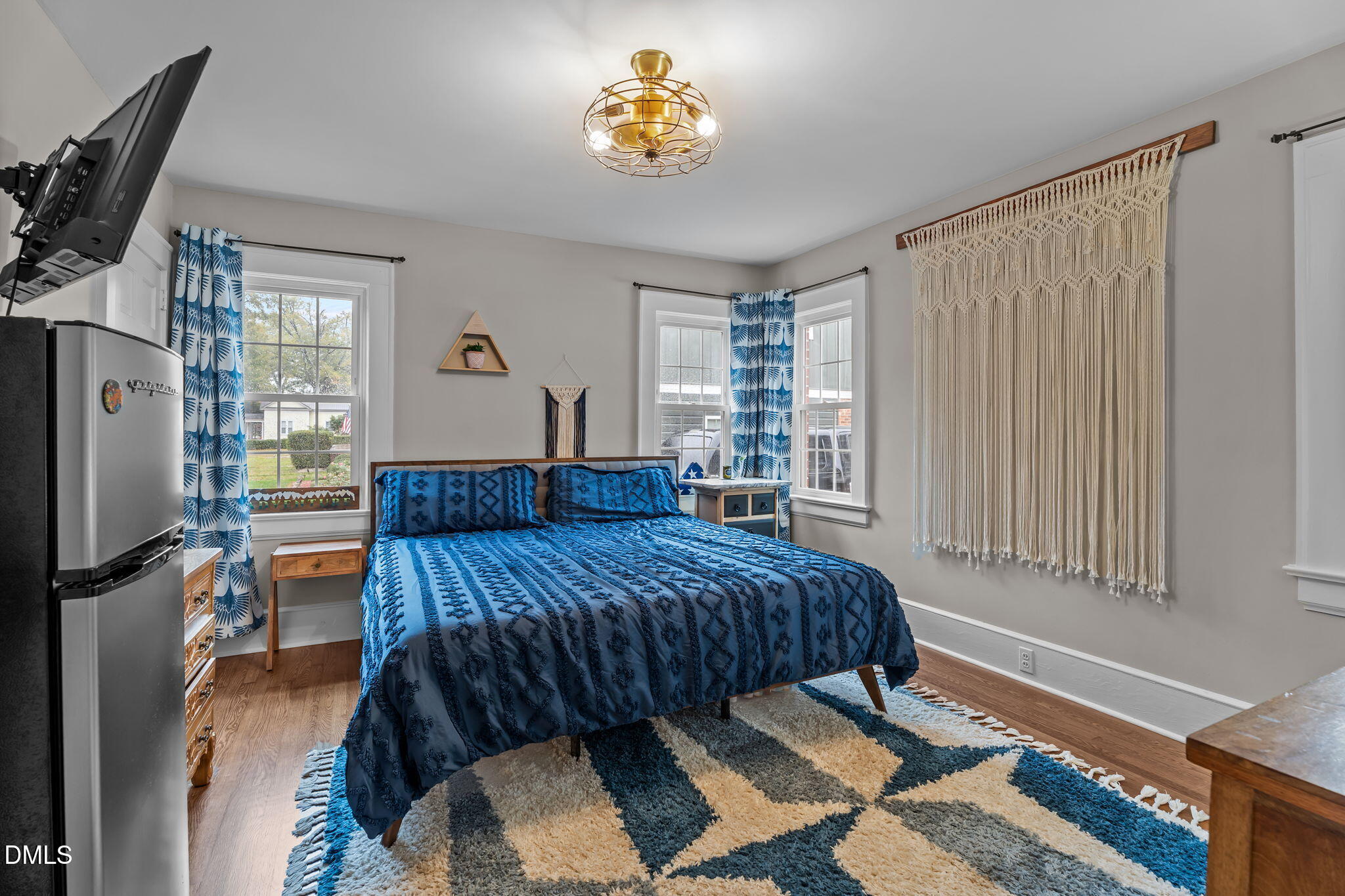 main property photo 17
