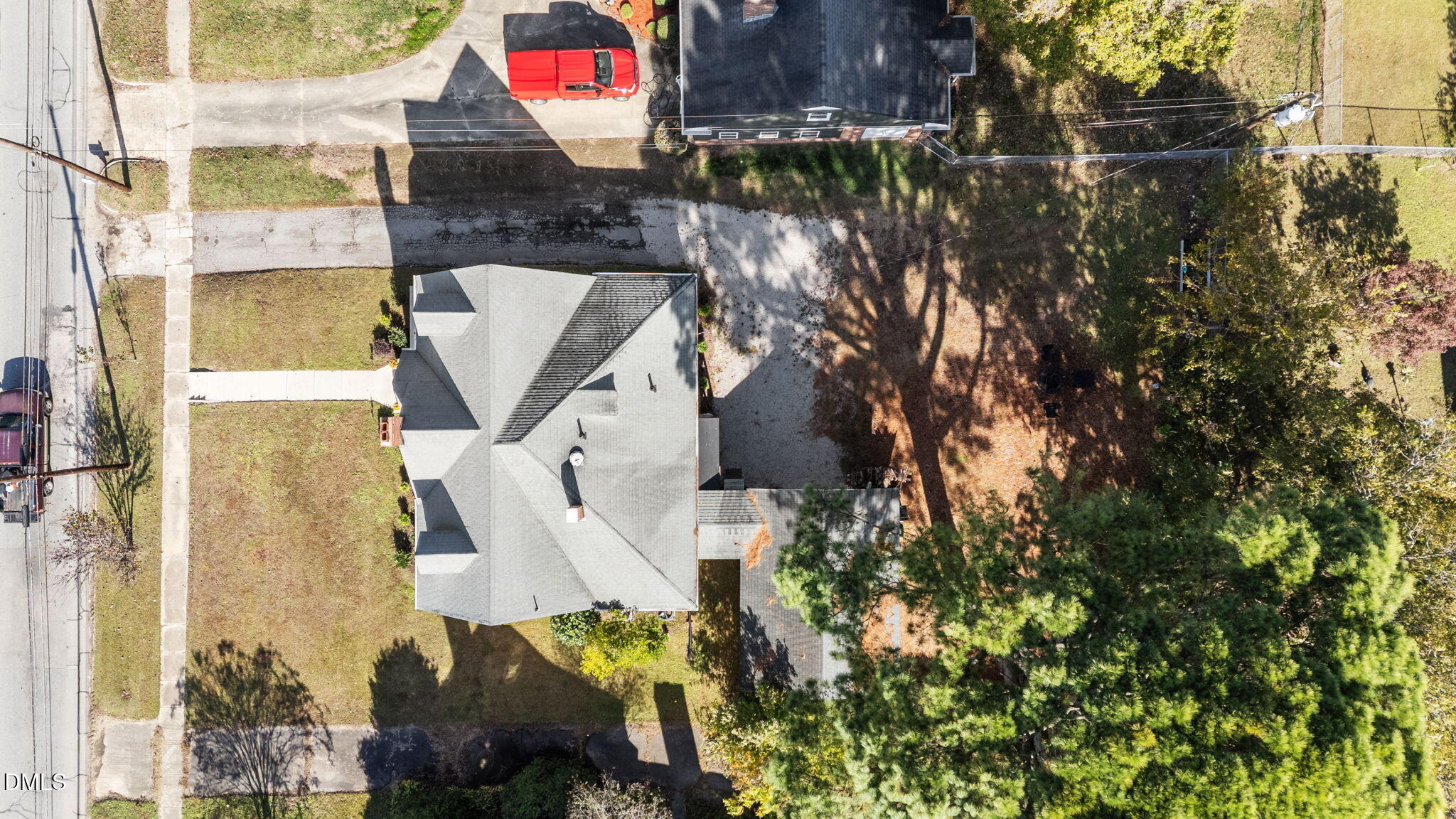 main property photo 40