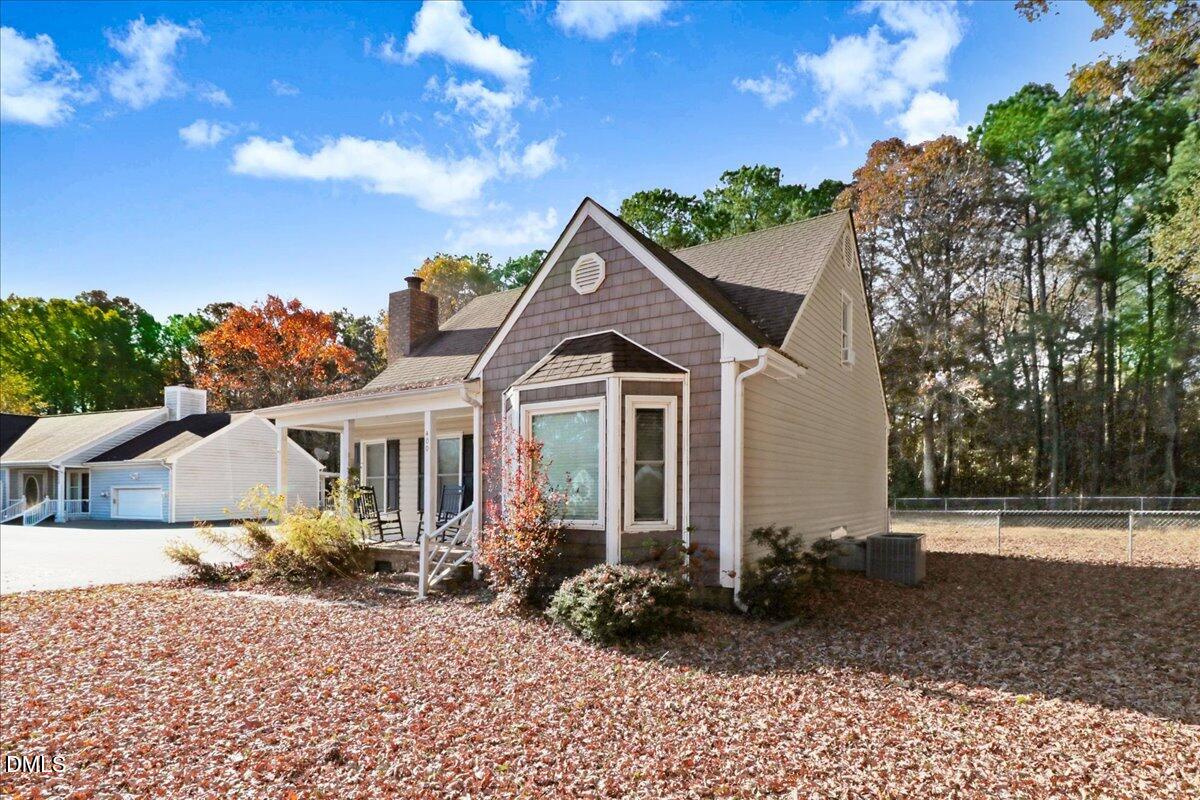 main property photo 17