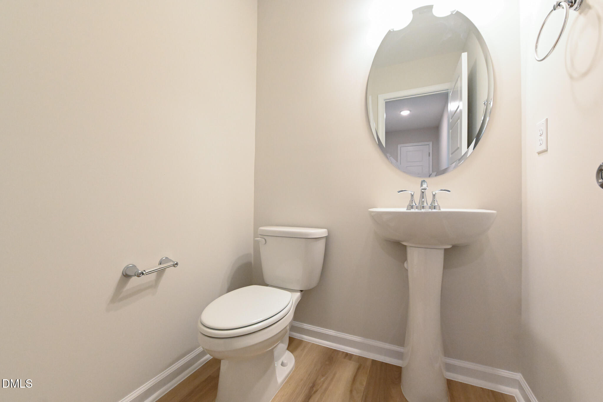 main property photo 12
