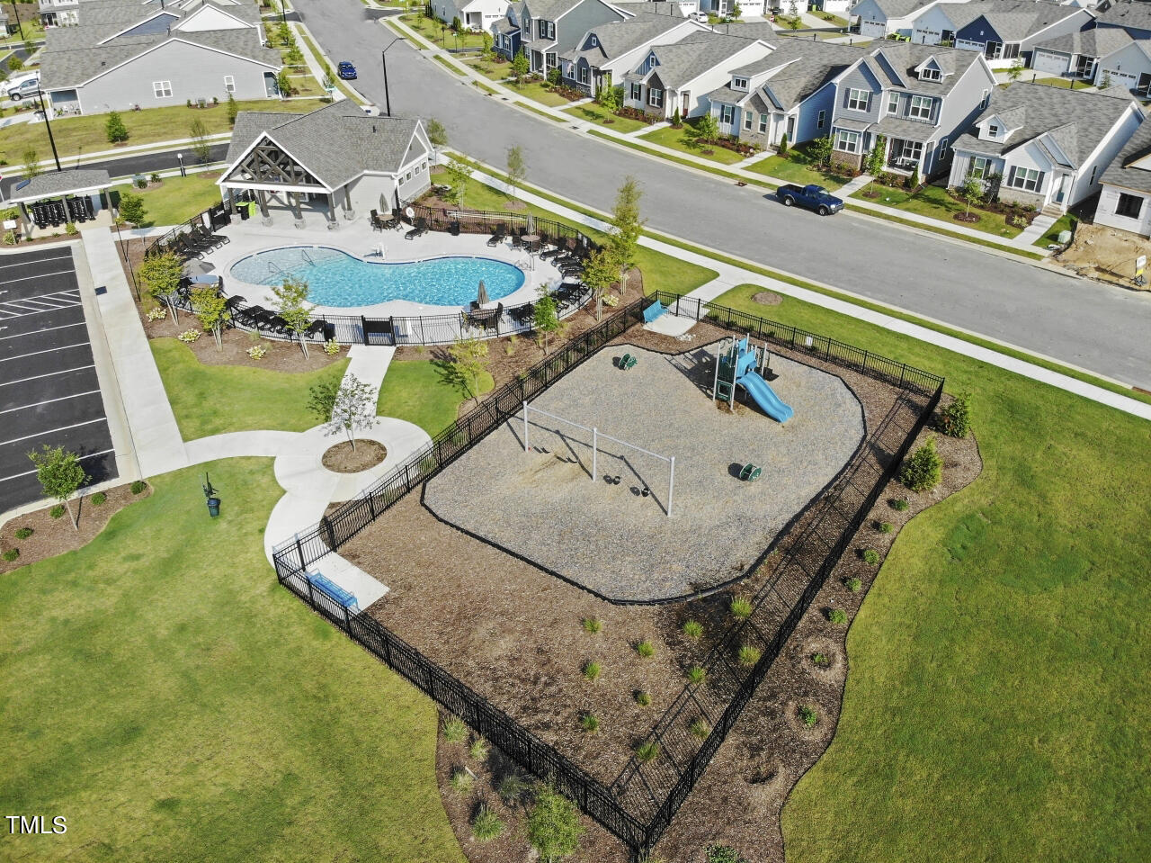 main property photo 49