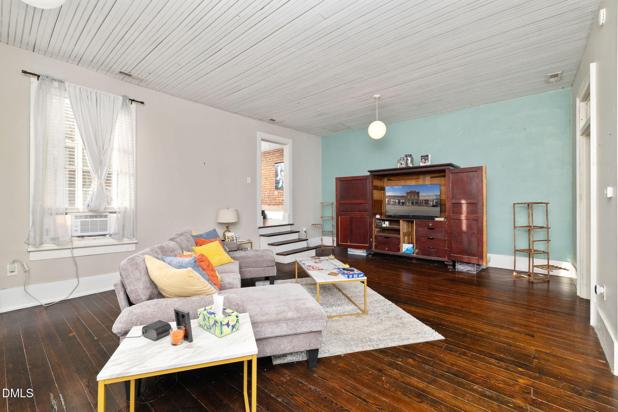 main property photo 35
