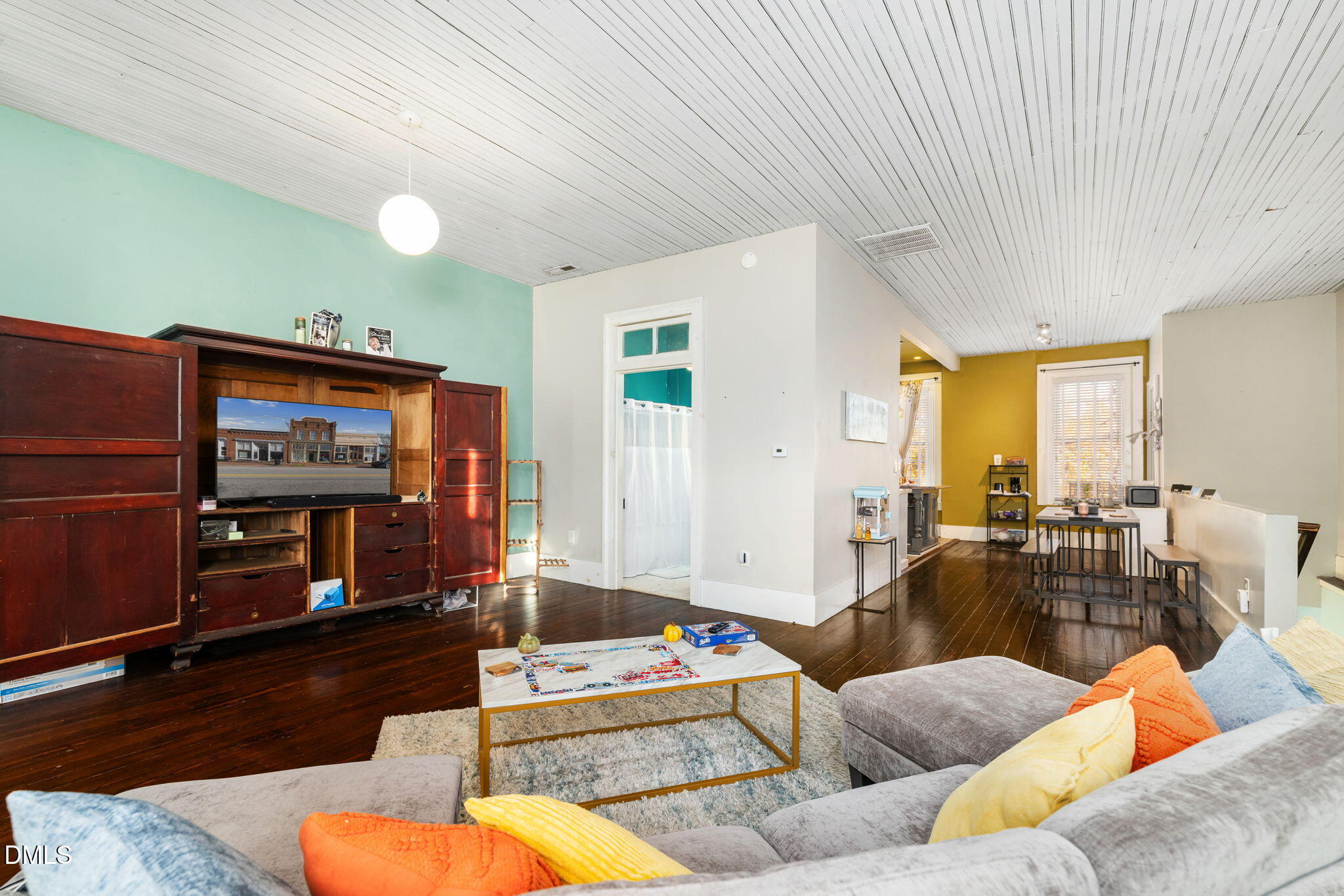 main property photo 36