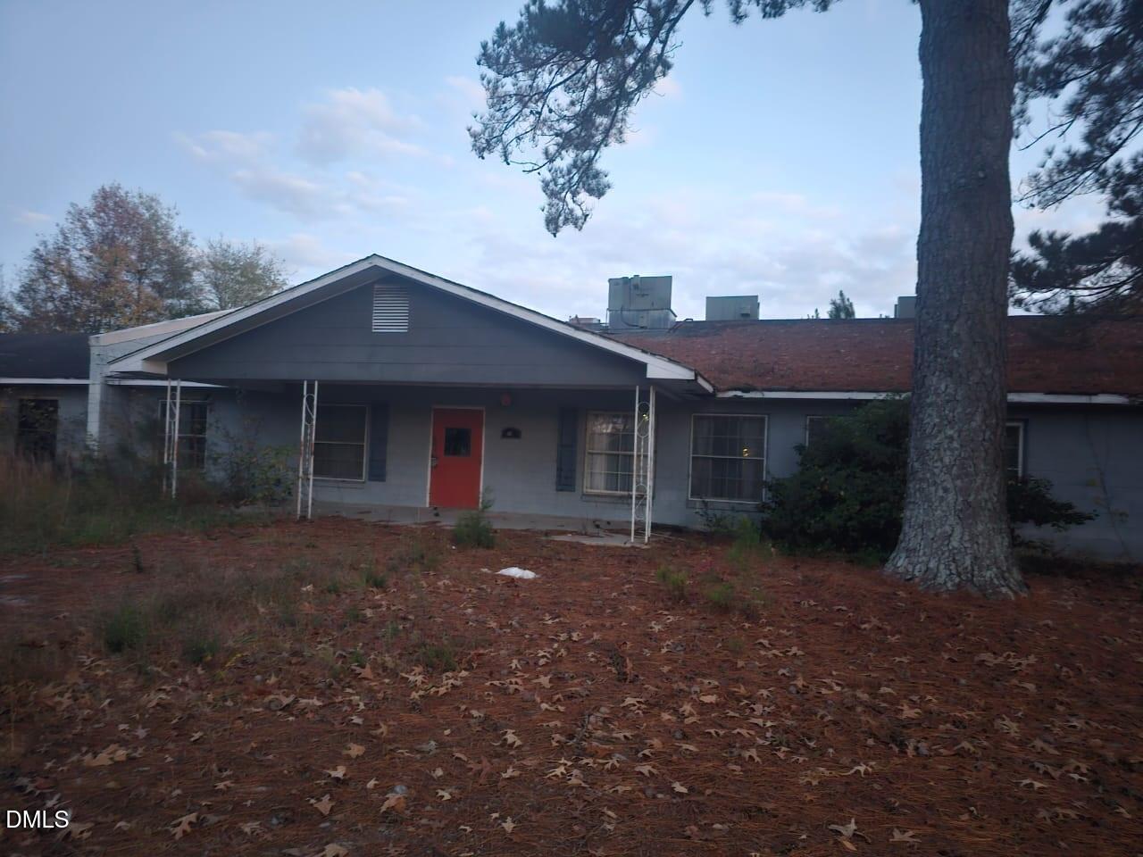 main property photo 6