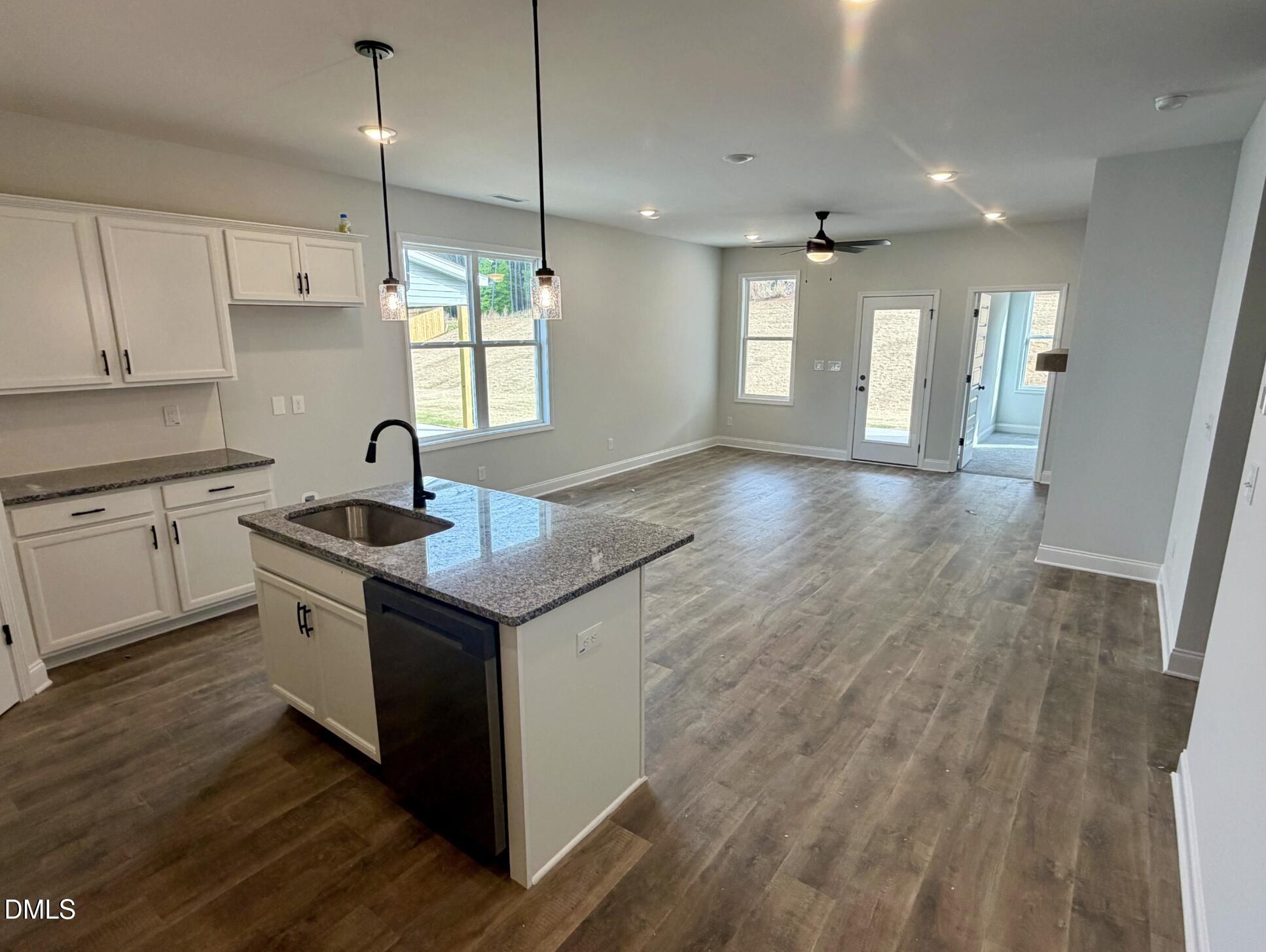 property viewer photo 1