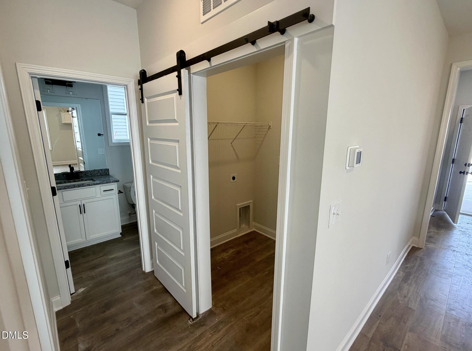 property viewer photo 6