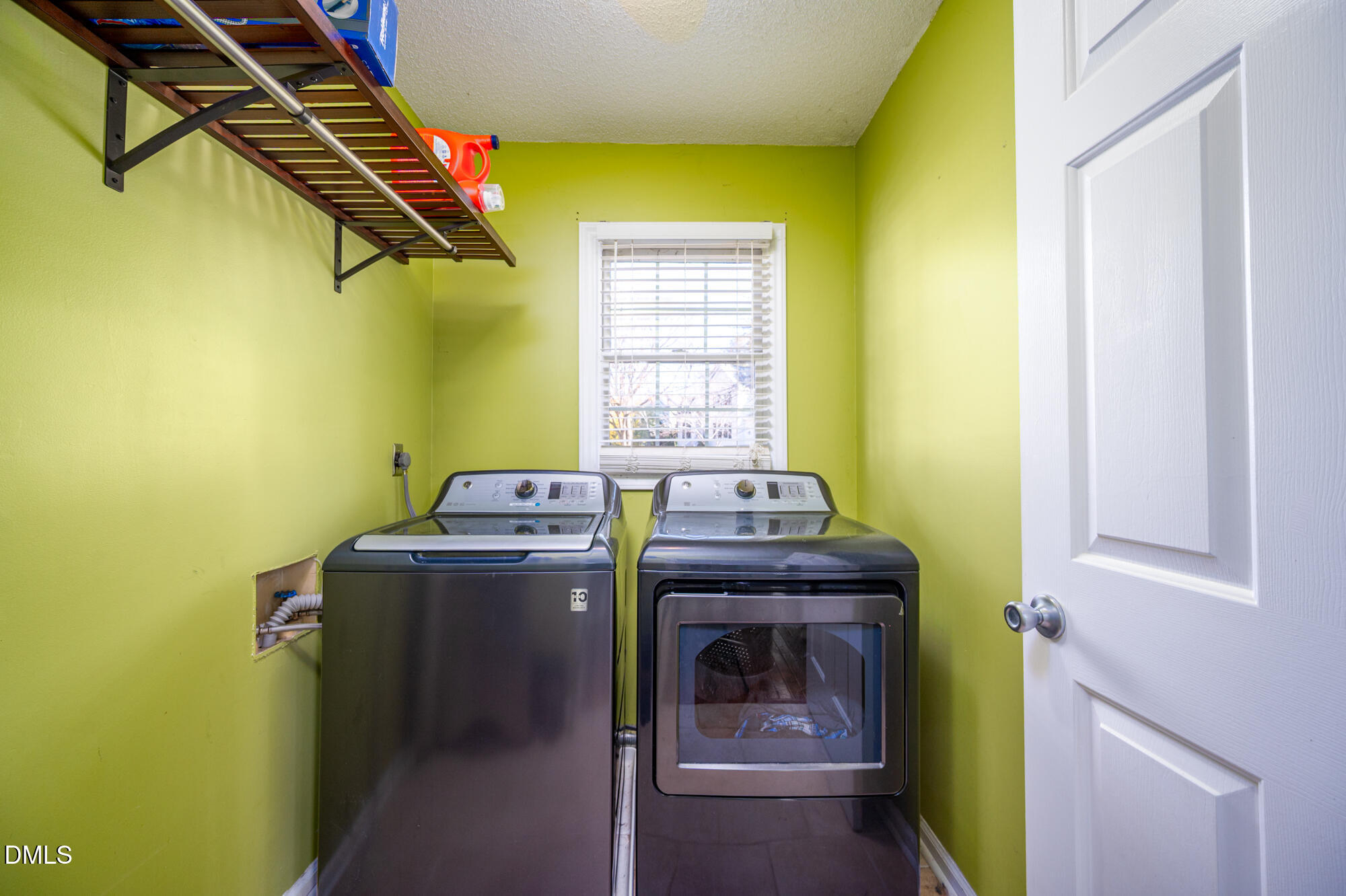 property viewer photo 15