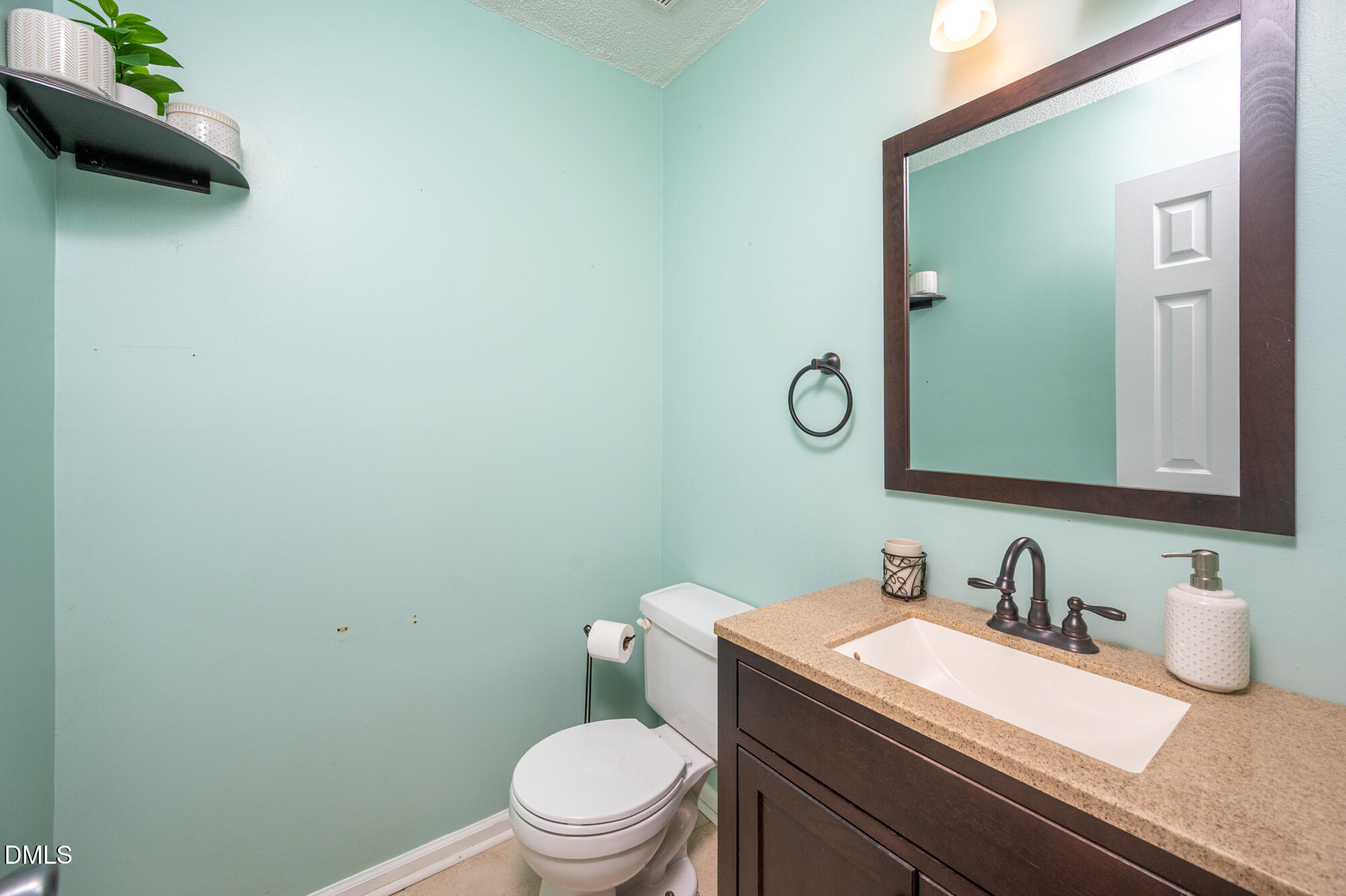 property viewer photo 16