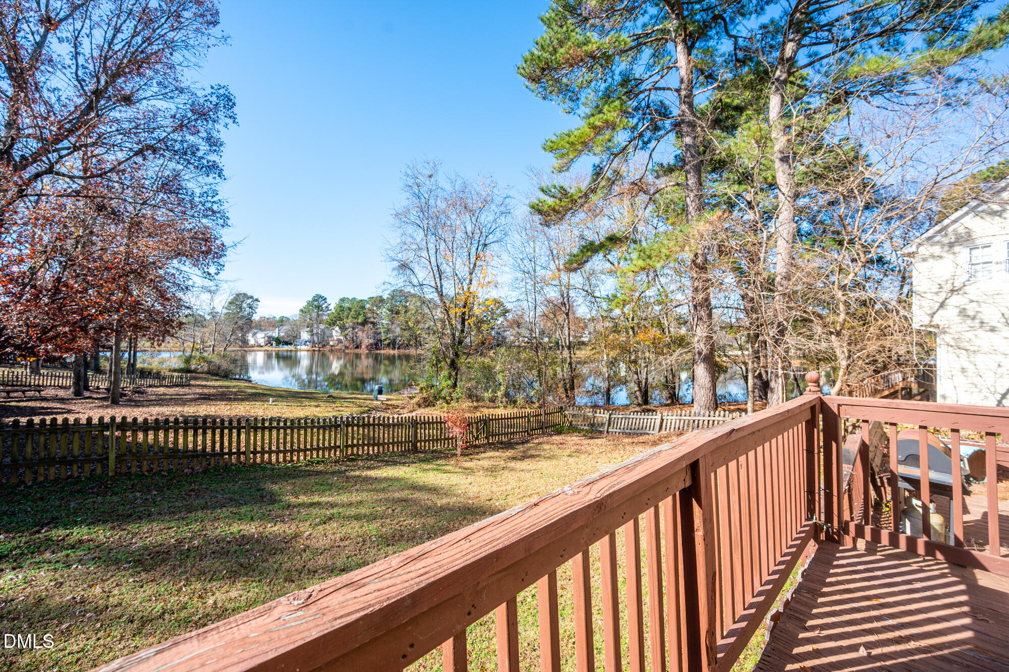 property viewer photo 36