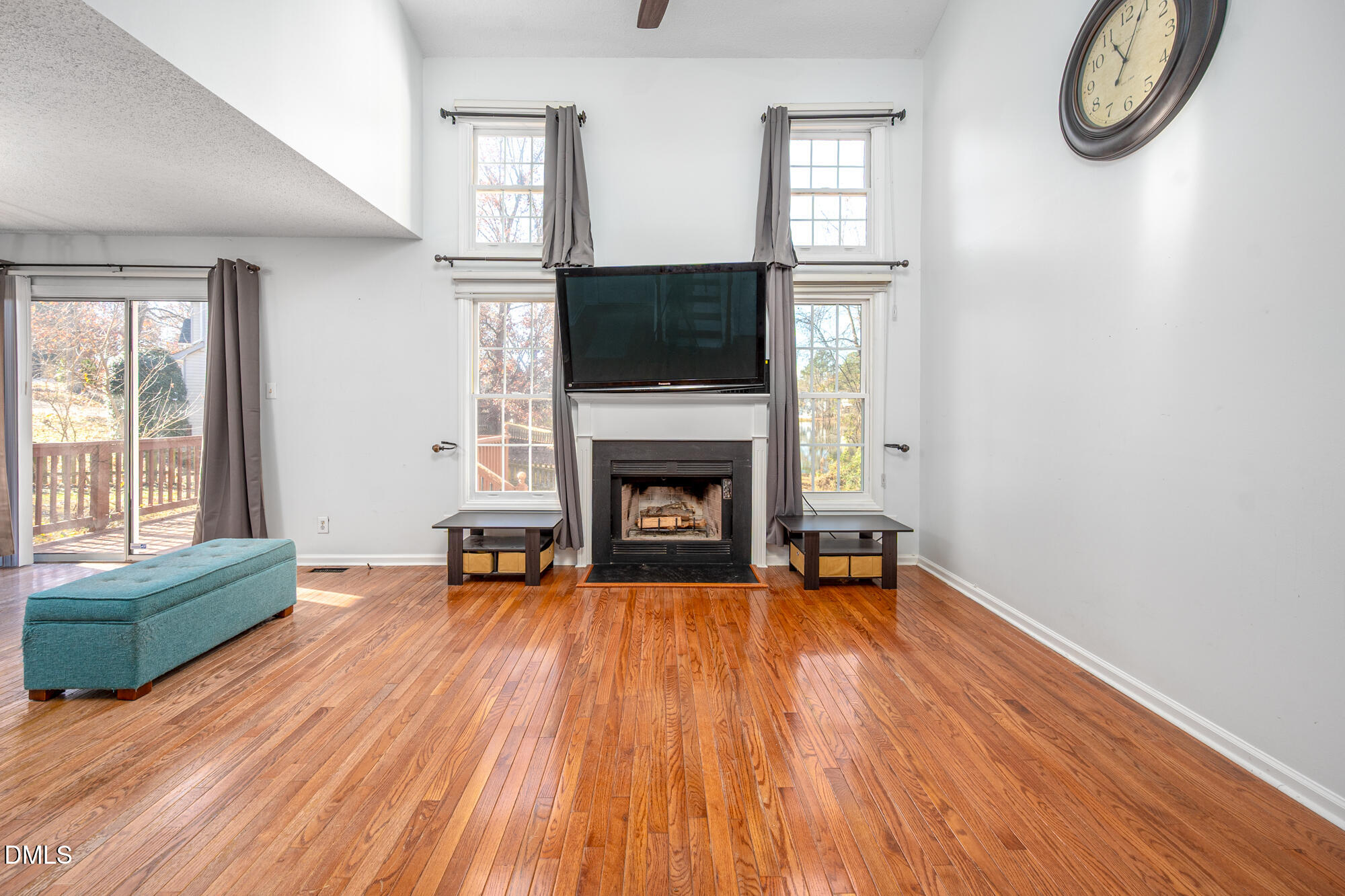 property viewer photo 5