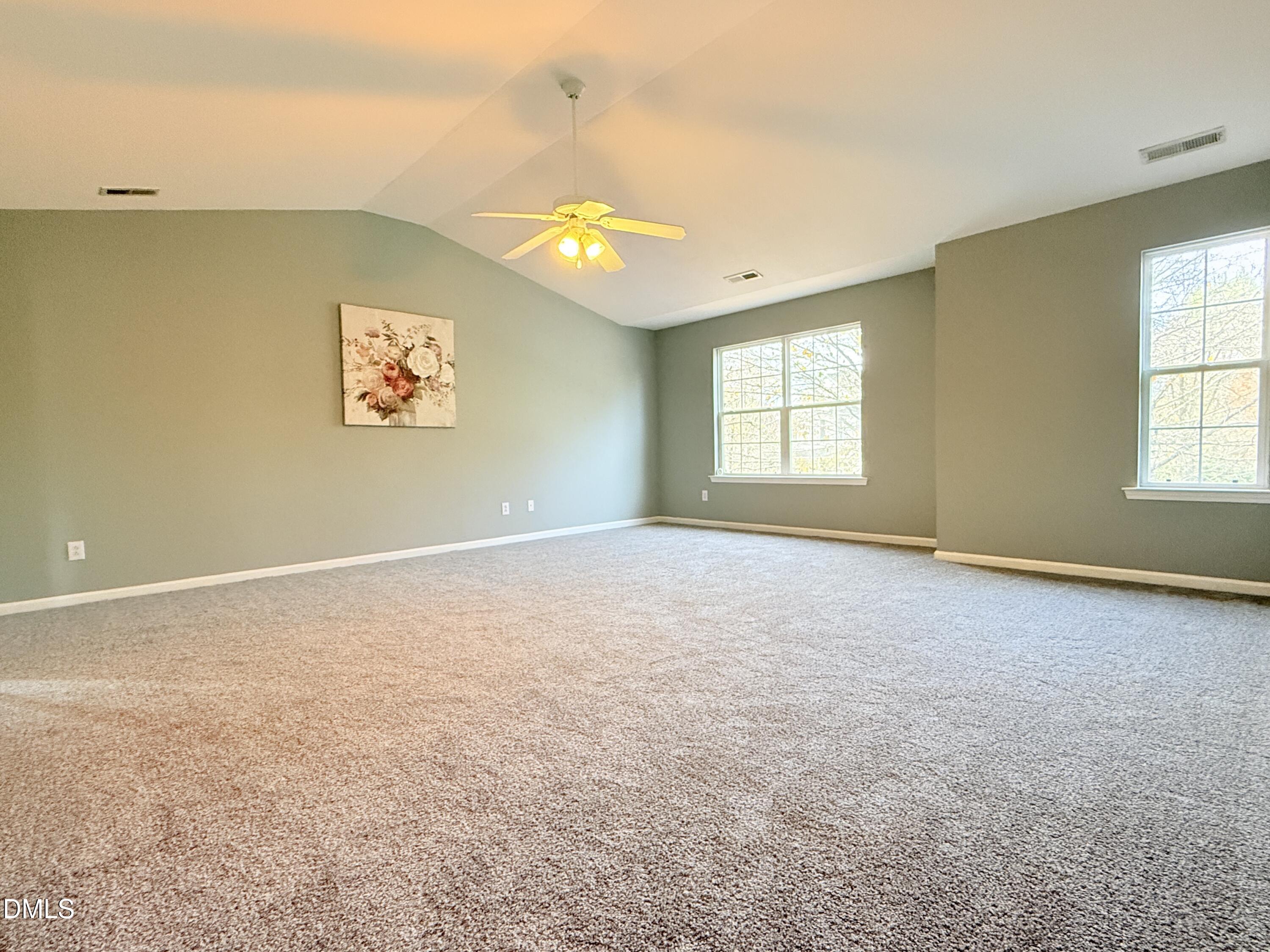 property viewer photo 6