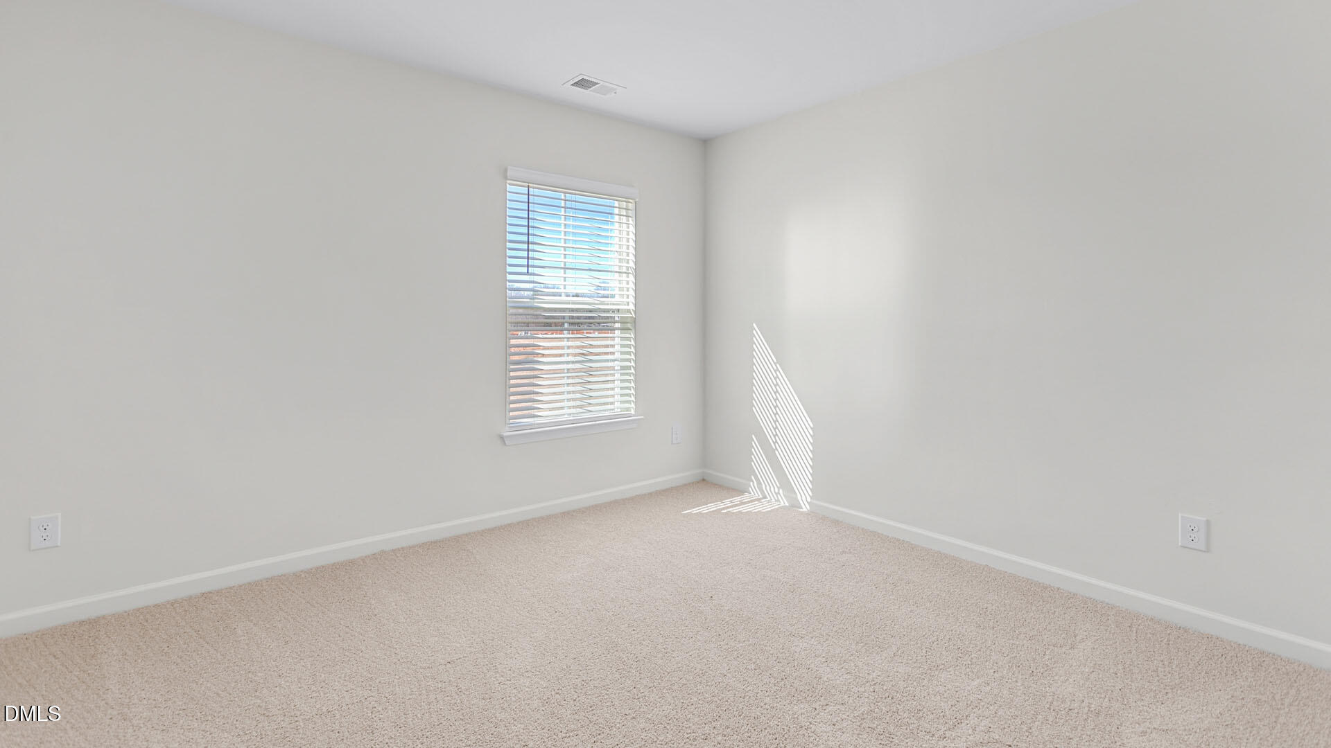 property viewer photo 13