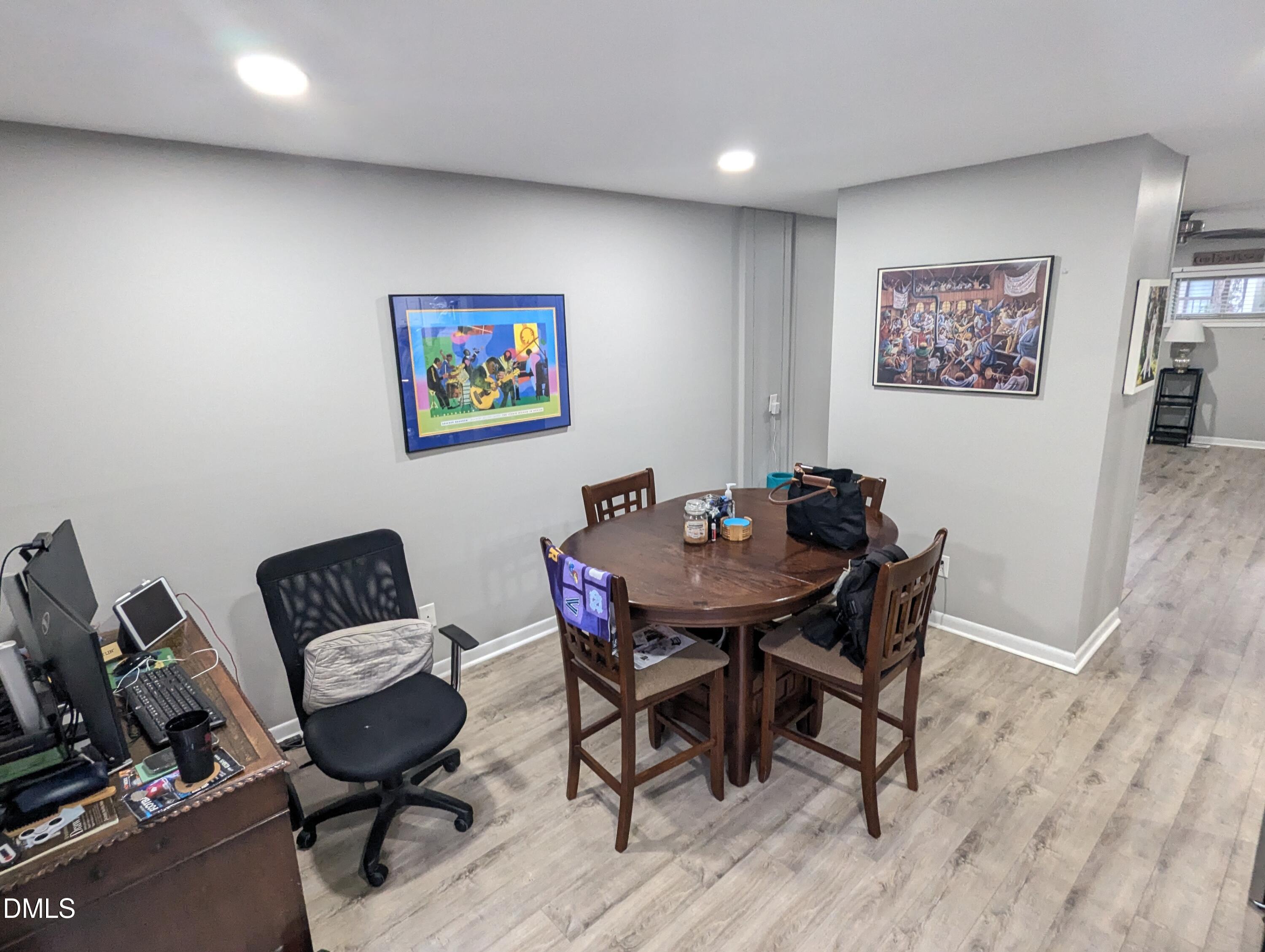 property viewer photo 4