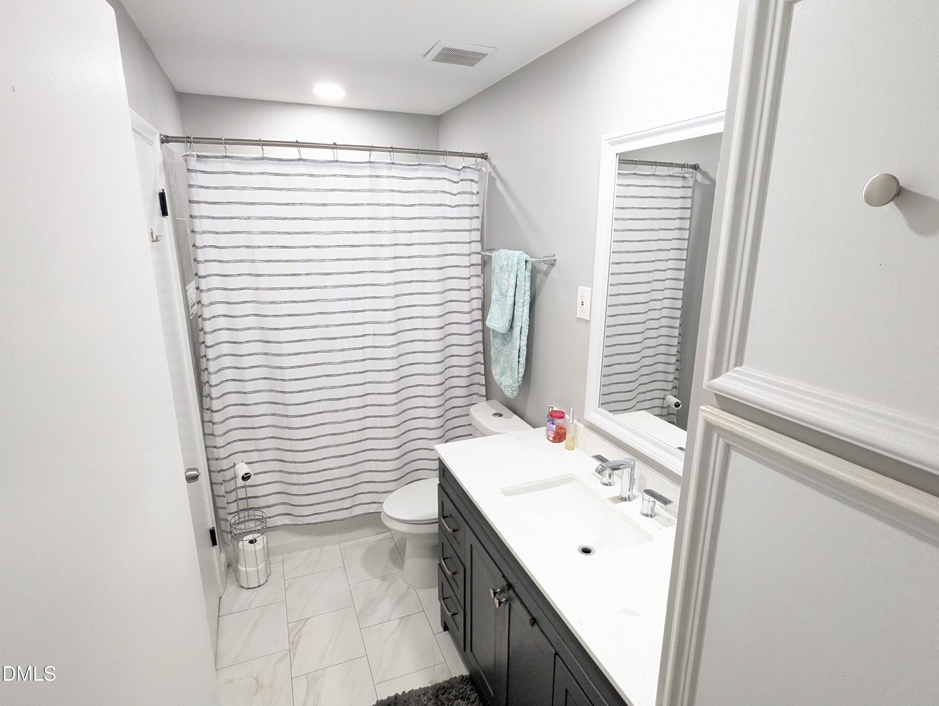 property viewer photo 7