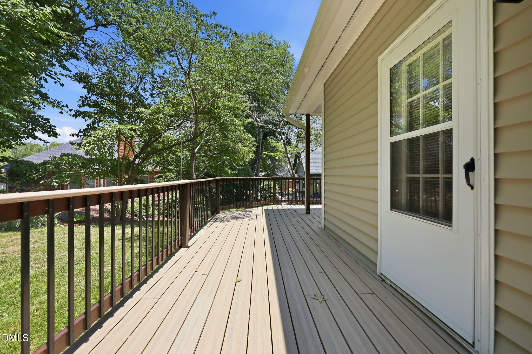 main property photo 29