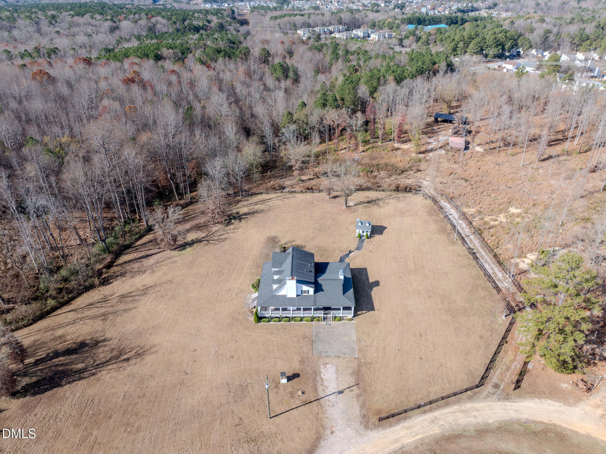 main property photo 45