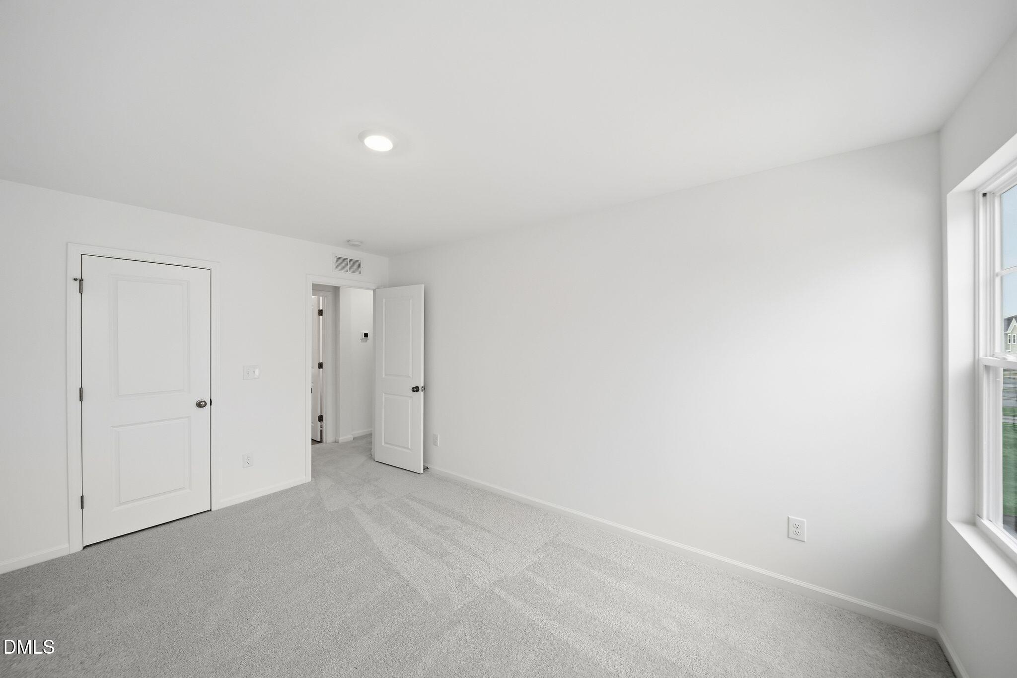 property viewer photo 15