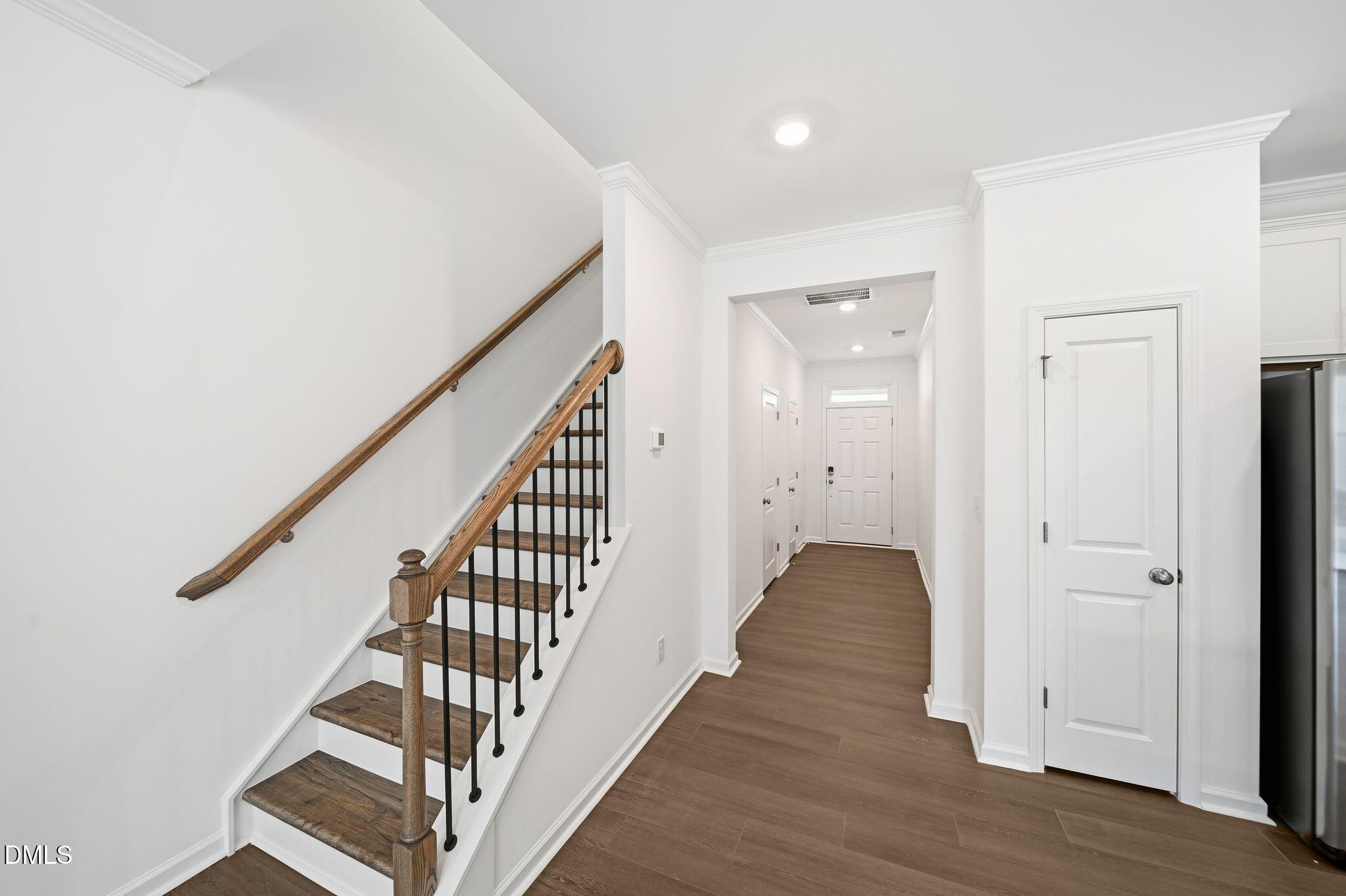 property viewer photo 2
