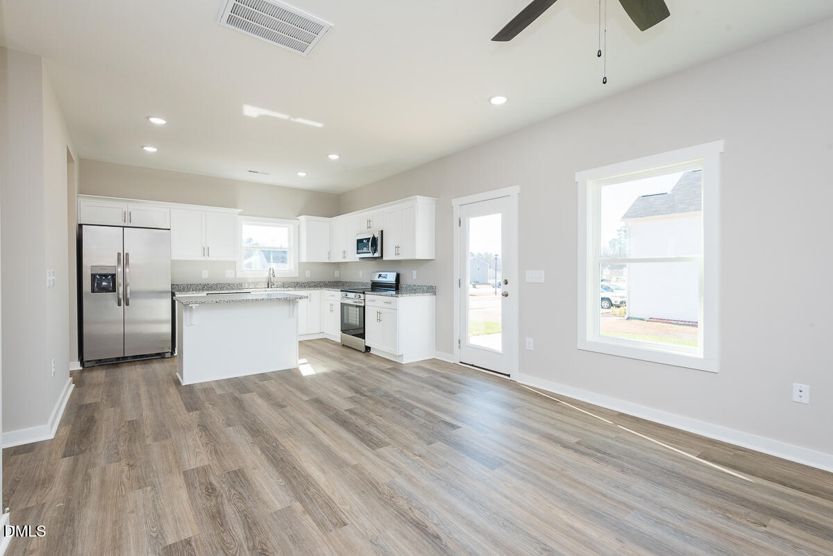 property viewer photo 10